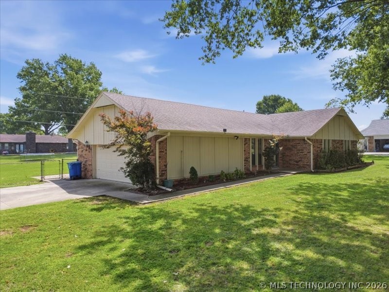 25 Village Circle Pryor OK 74361