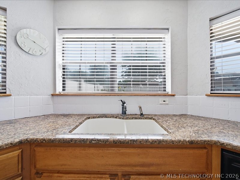25 Village Circle Pryor OK 74361