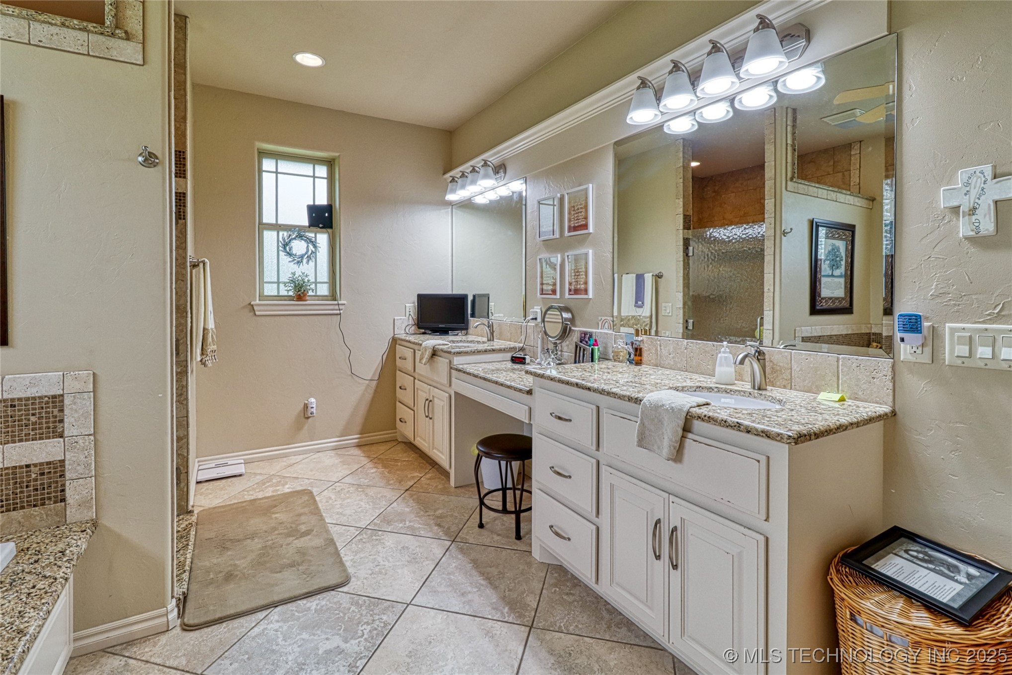 124 Walnut Ridge Eufaula OK 74432