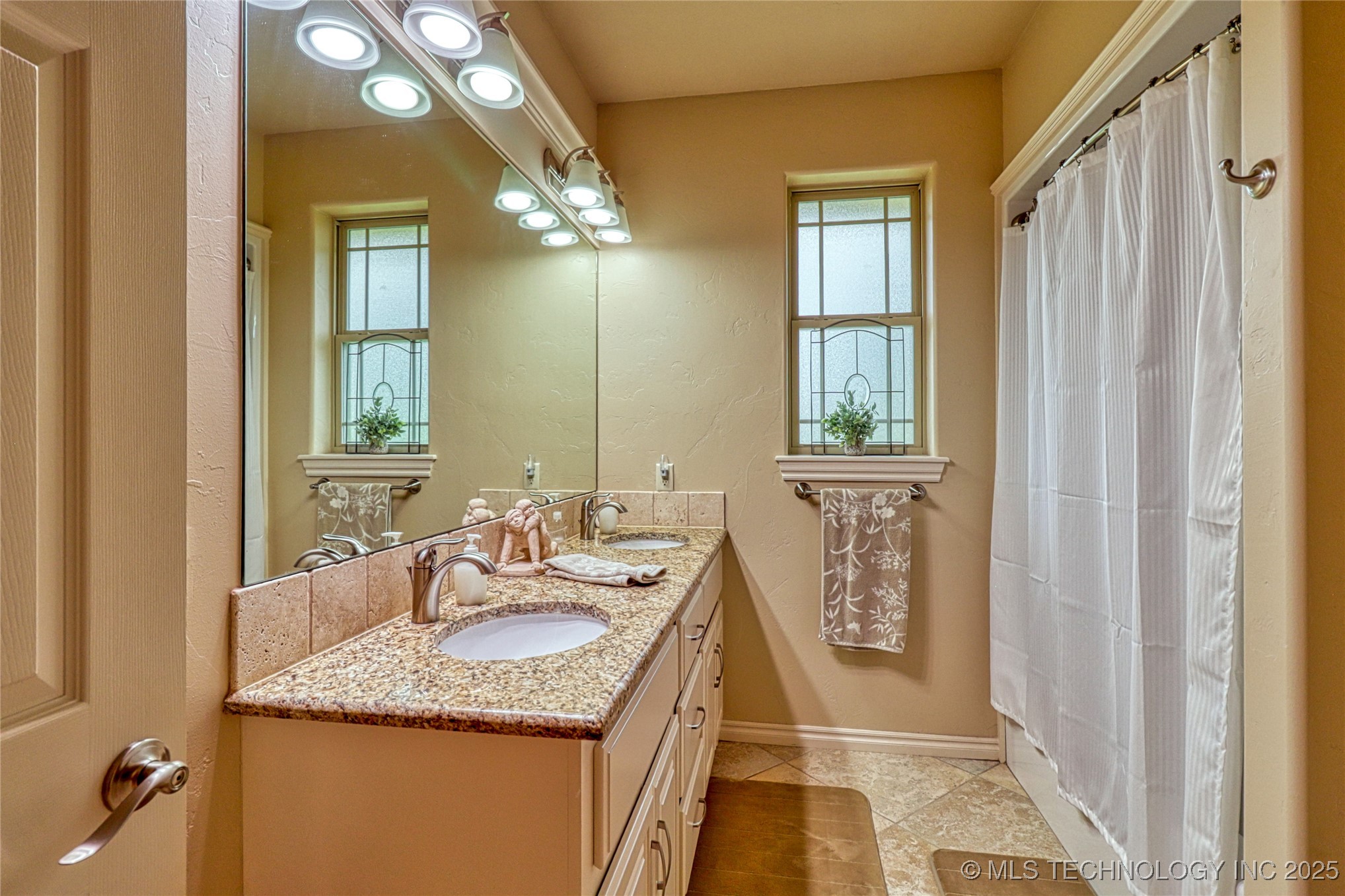 124 Walnut Ridge Eufaula OK 74432