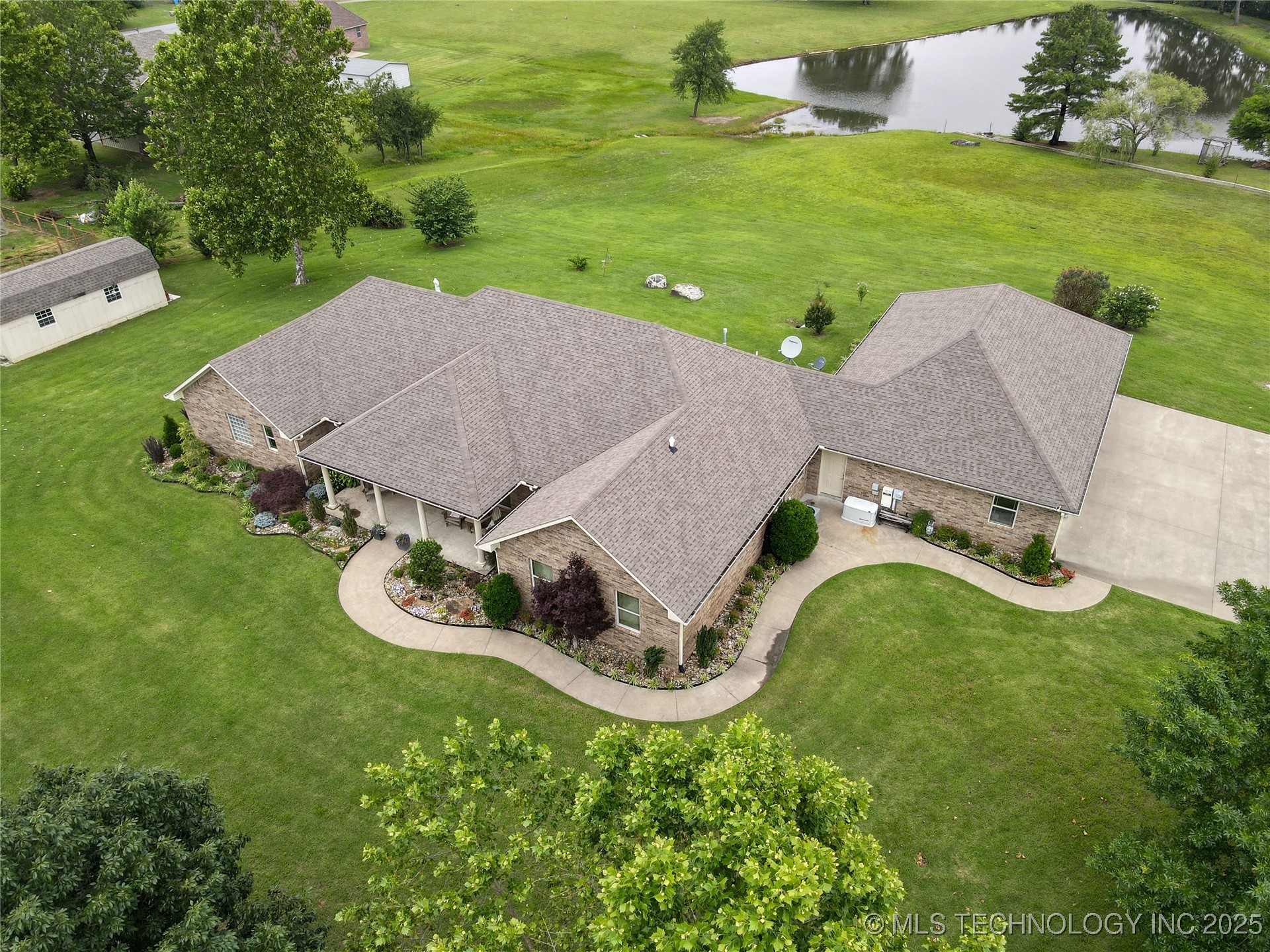 124 Walnut Ridge Eufaula OK 74432
