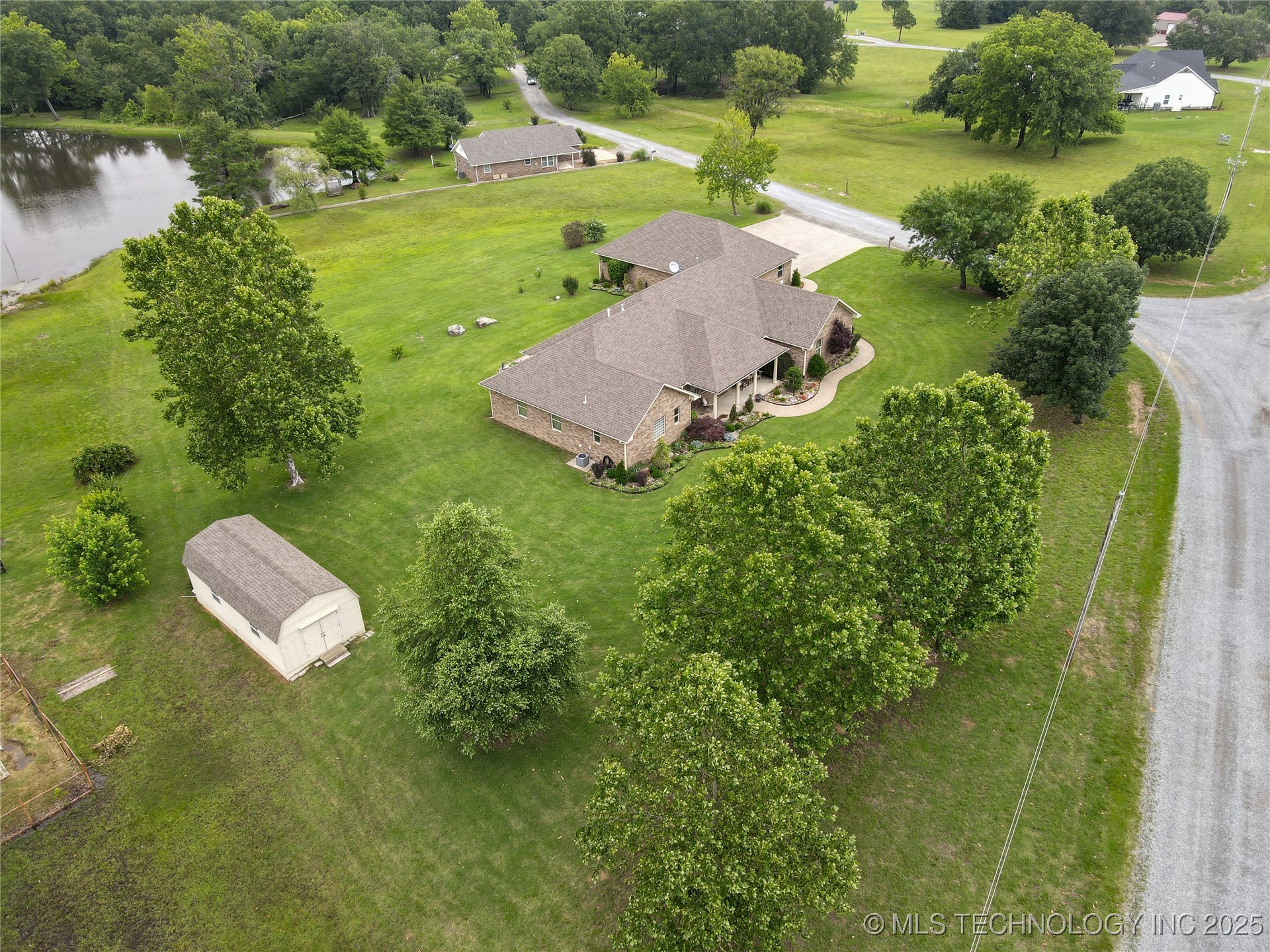 124 Walnut Ridge Eufaula OK 74432