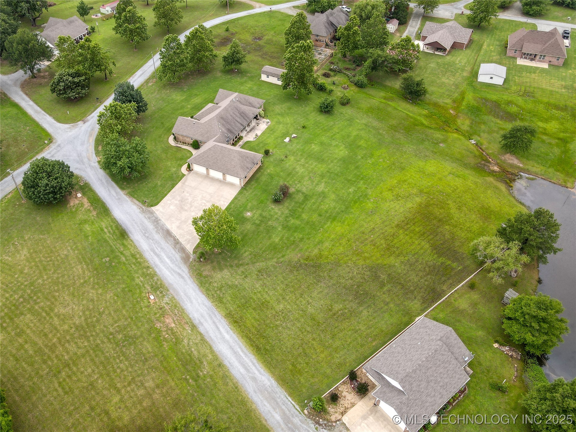 124 Walnut Ridge Eufaula OK 74432