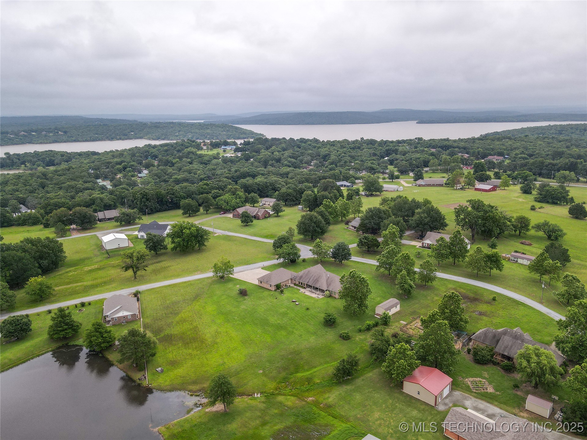 124 Walnut Ridge Eufaula OK 74432