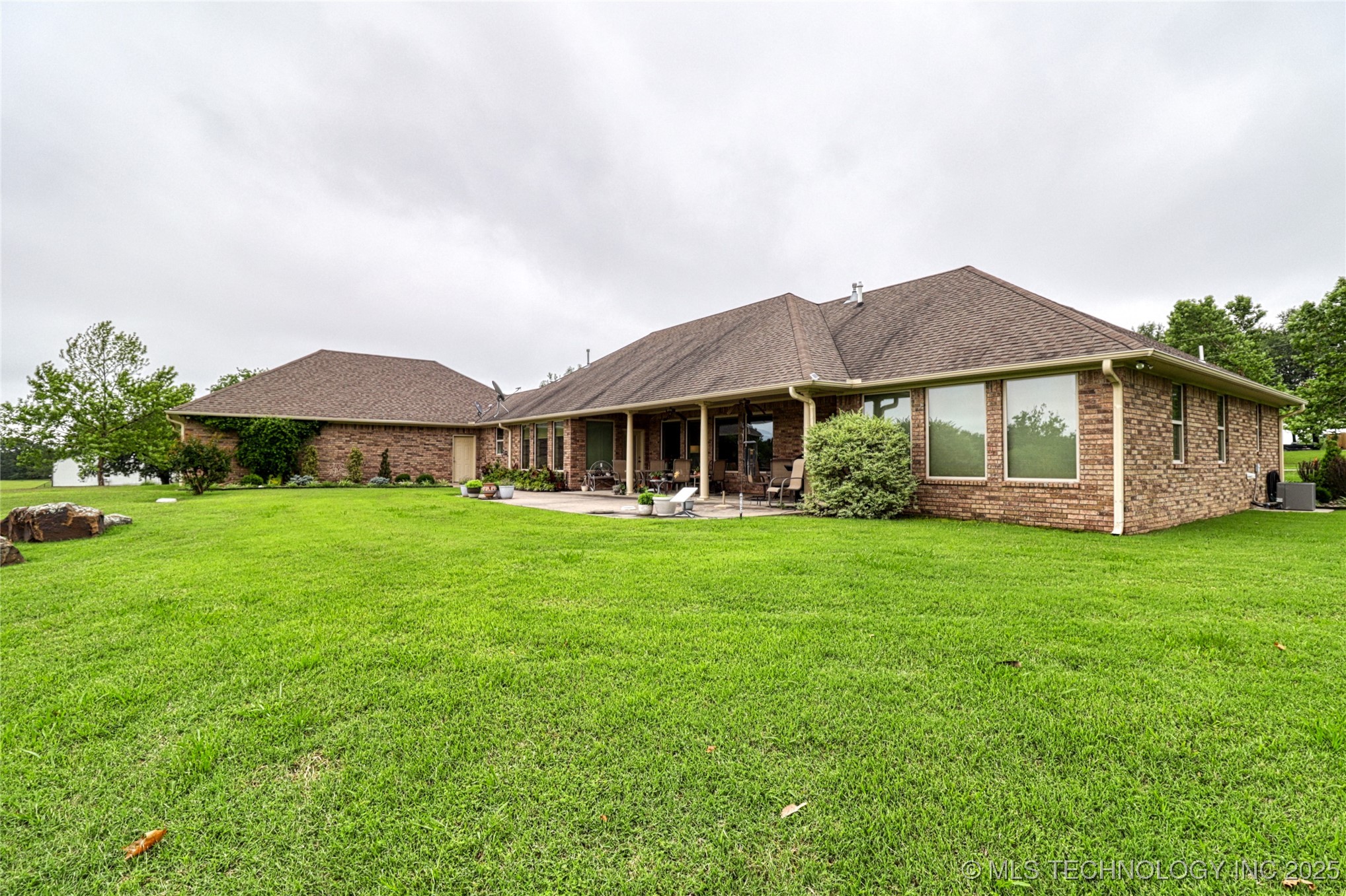 124 Walnut Ridge Eufaula OK 74432