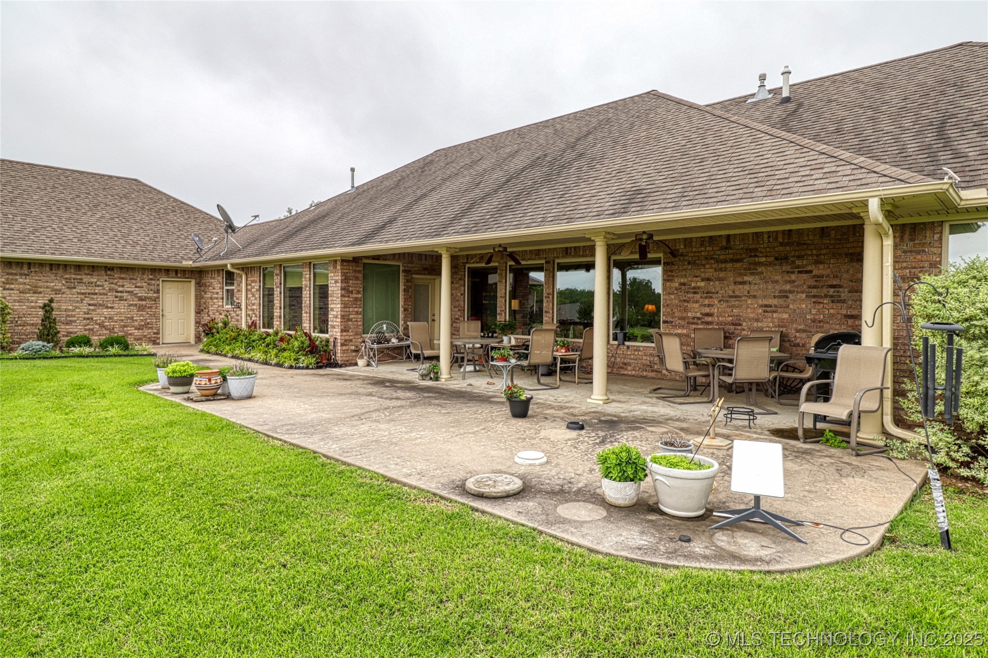 124 Walnut Ridge Eufaula OK 74432