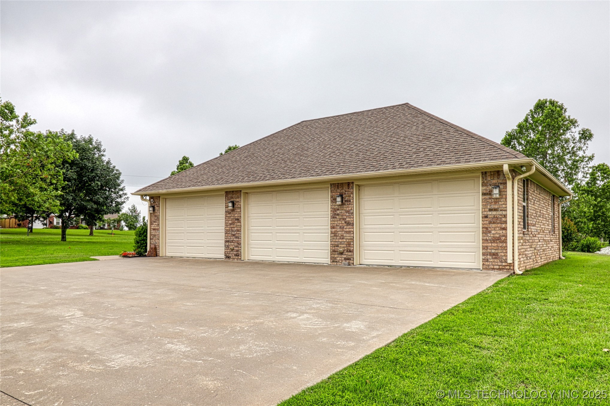 124 Walnut Ridge Eufaula OK 74432