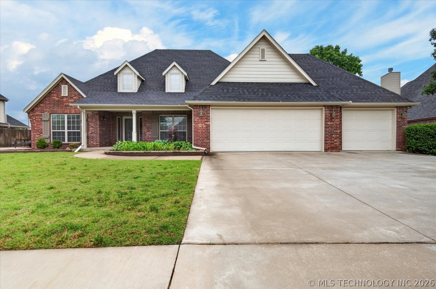 5817 Woodland Bartlesville OK 74006