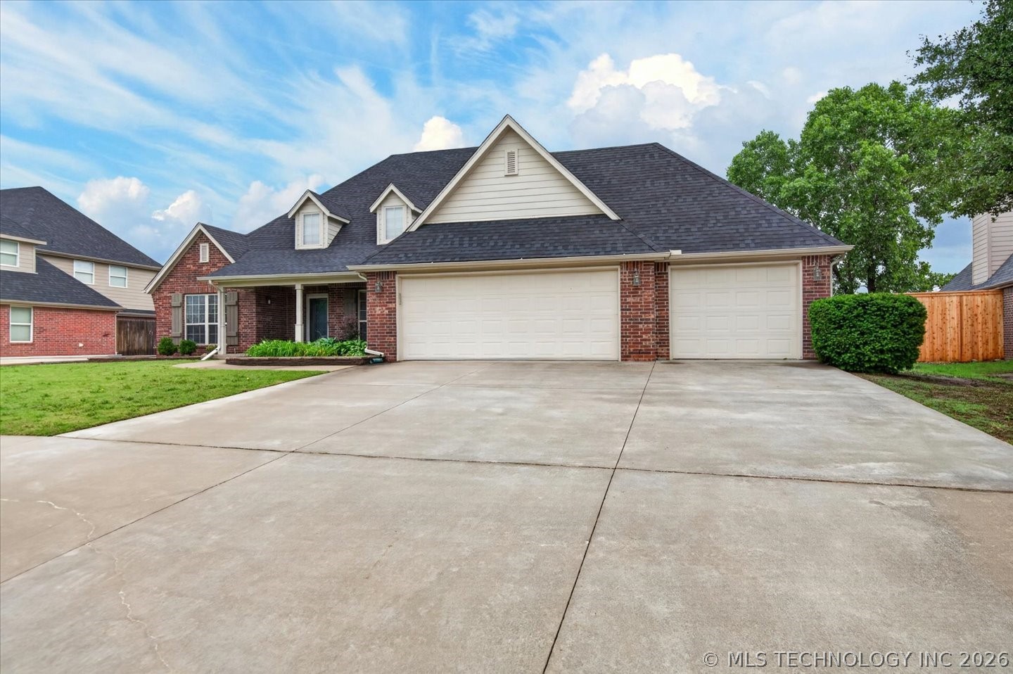 5817 Woodland Bartlesville OK 74006
