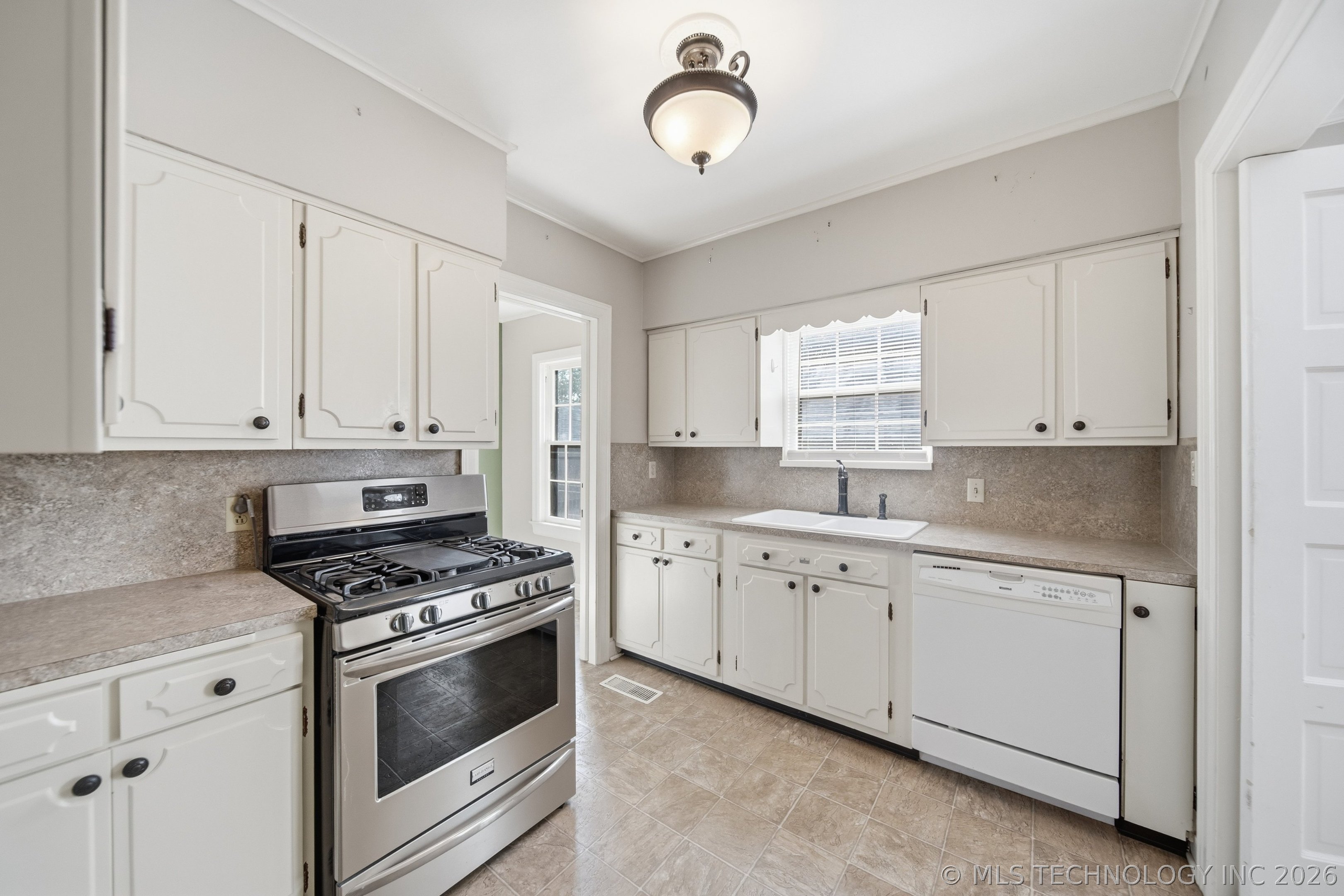2724 E 14th Street Tulsa OK 74104