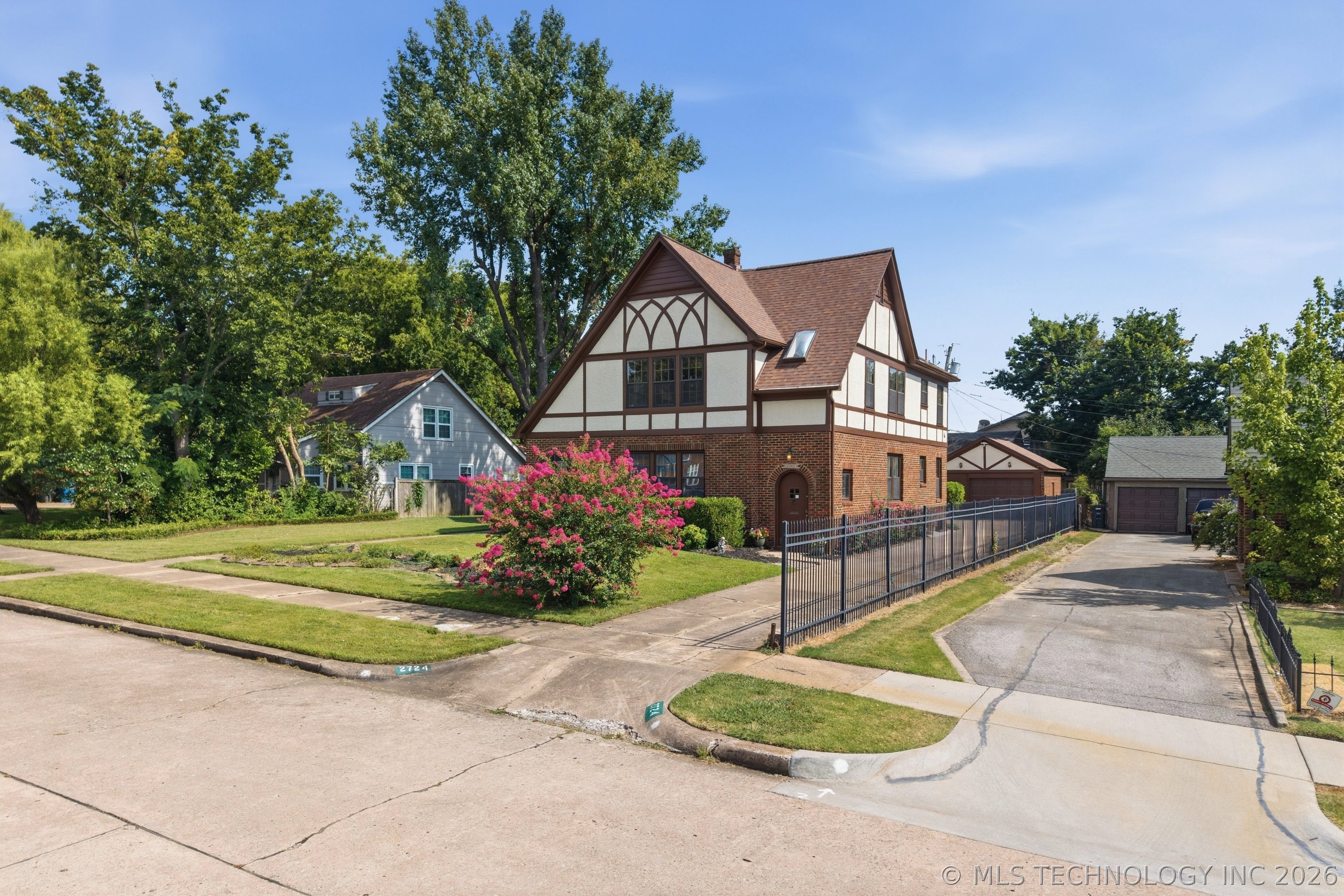 2724 E 14th Street Tulsa OK 74104