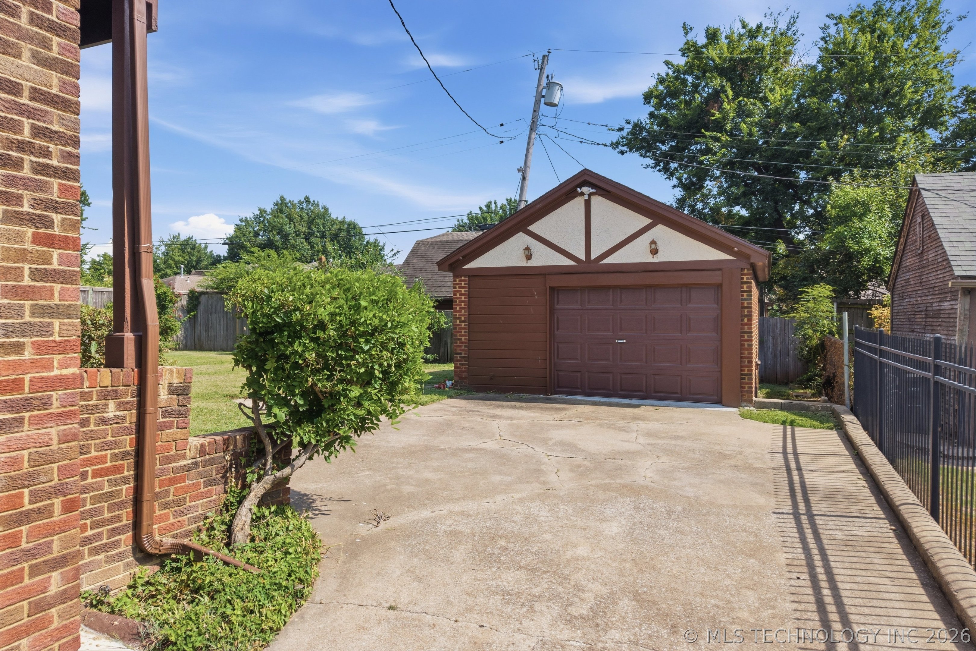 2724 E 14th Street Tulsa OK 74104