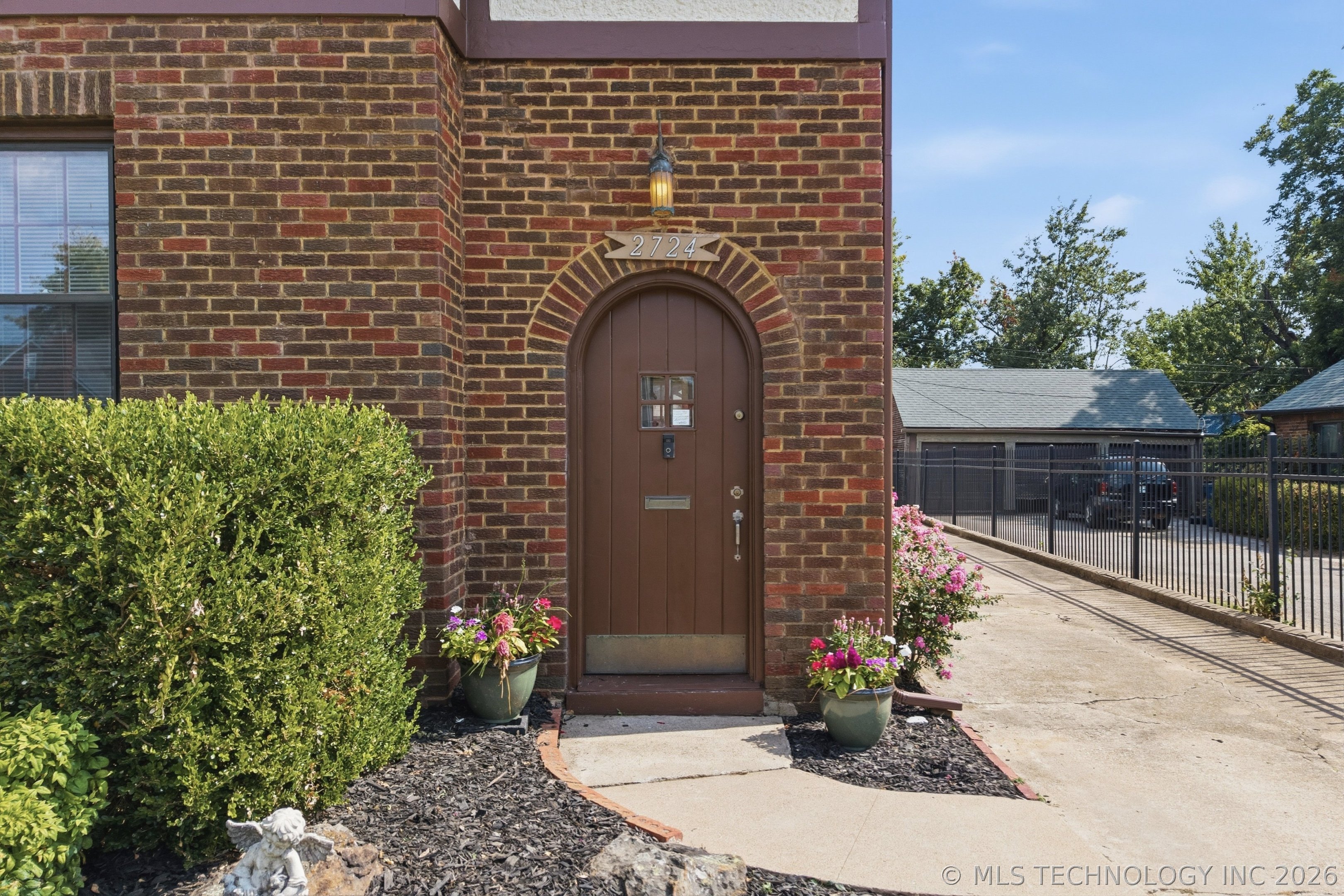 2724 E 14th Street Tulsa OK 74104