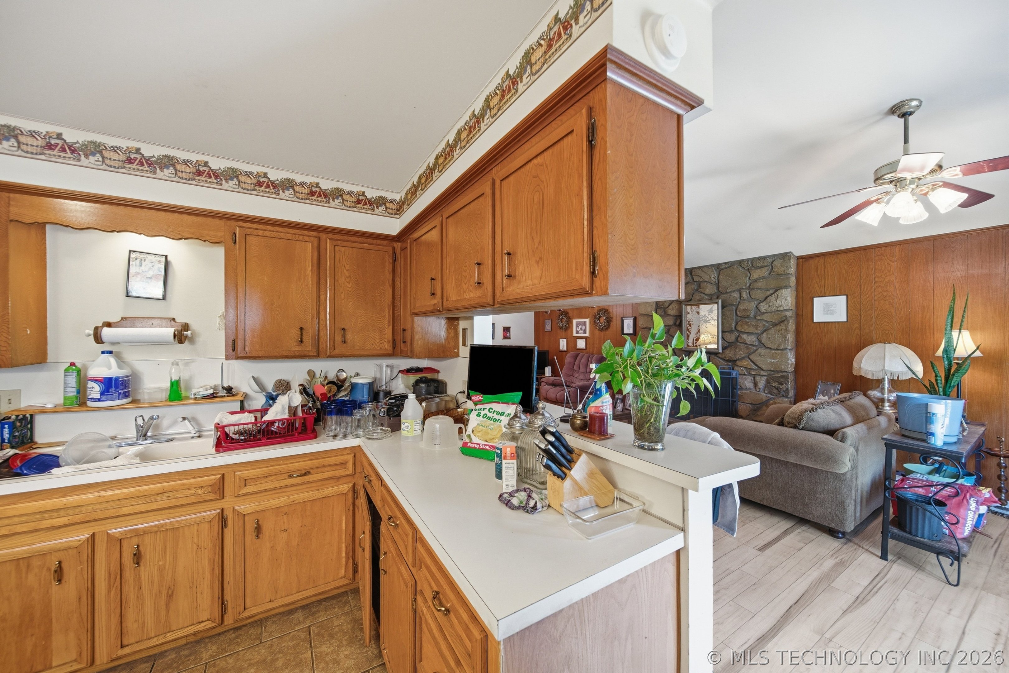 9902 E 28th Place Tulsa OK 74129