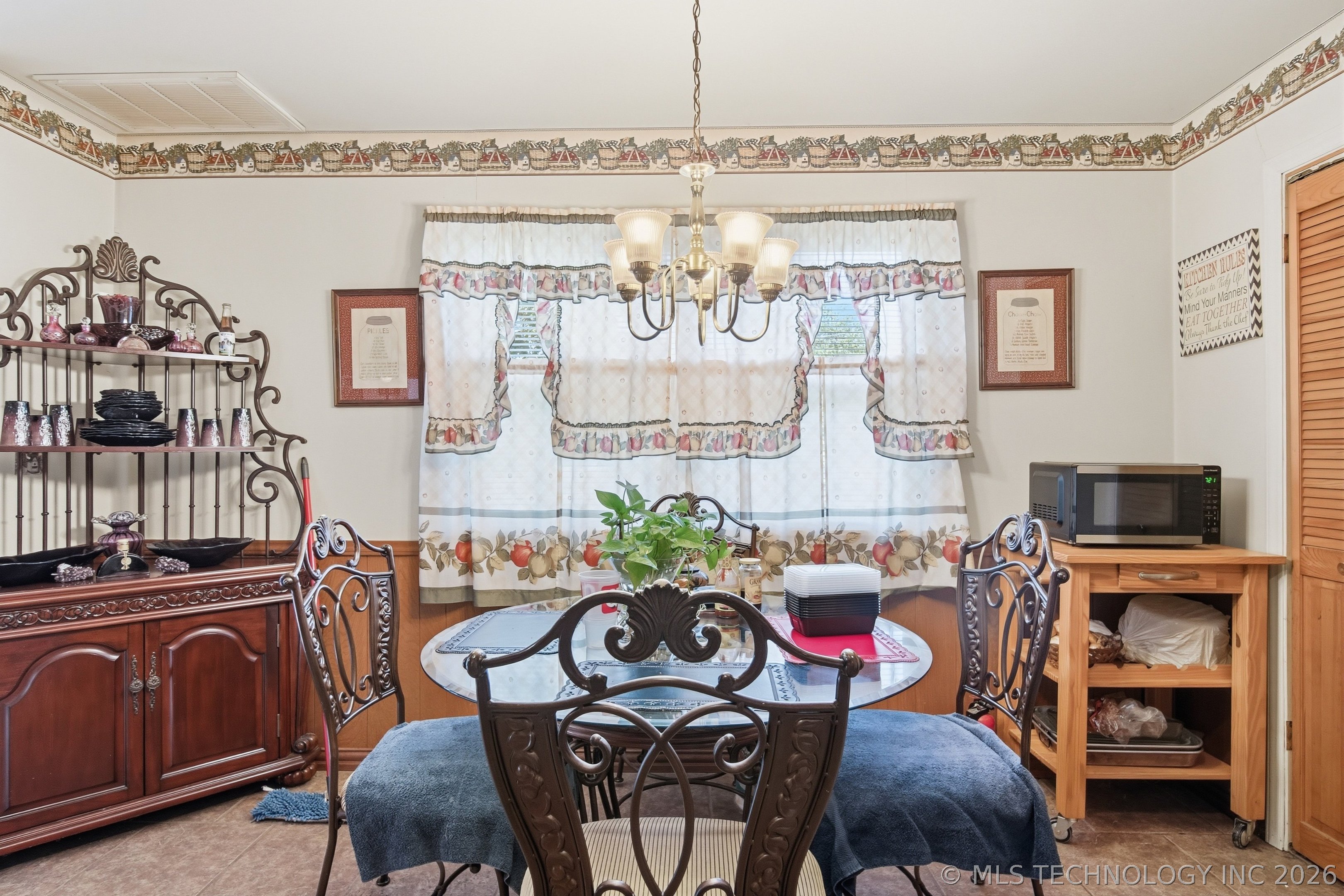 9902 E 28th Place Tulsa OK 74129