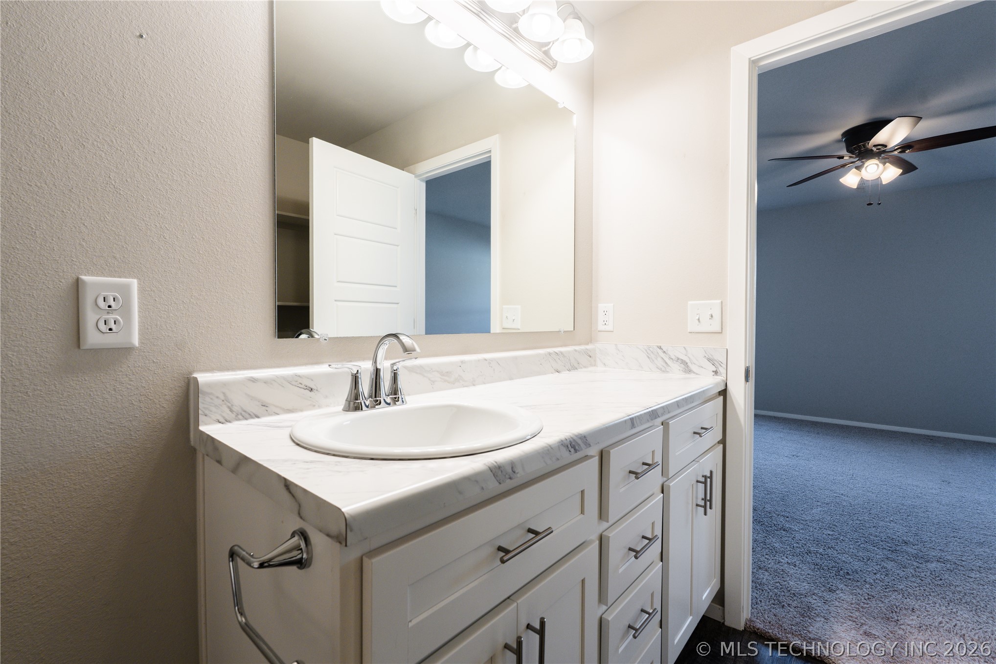 10715 N 101 Eastcourt E Owasso OK 74055