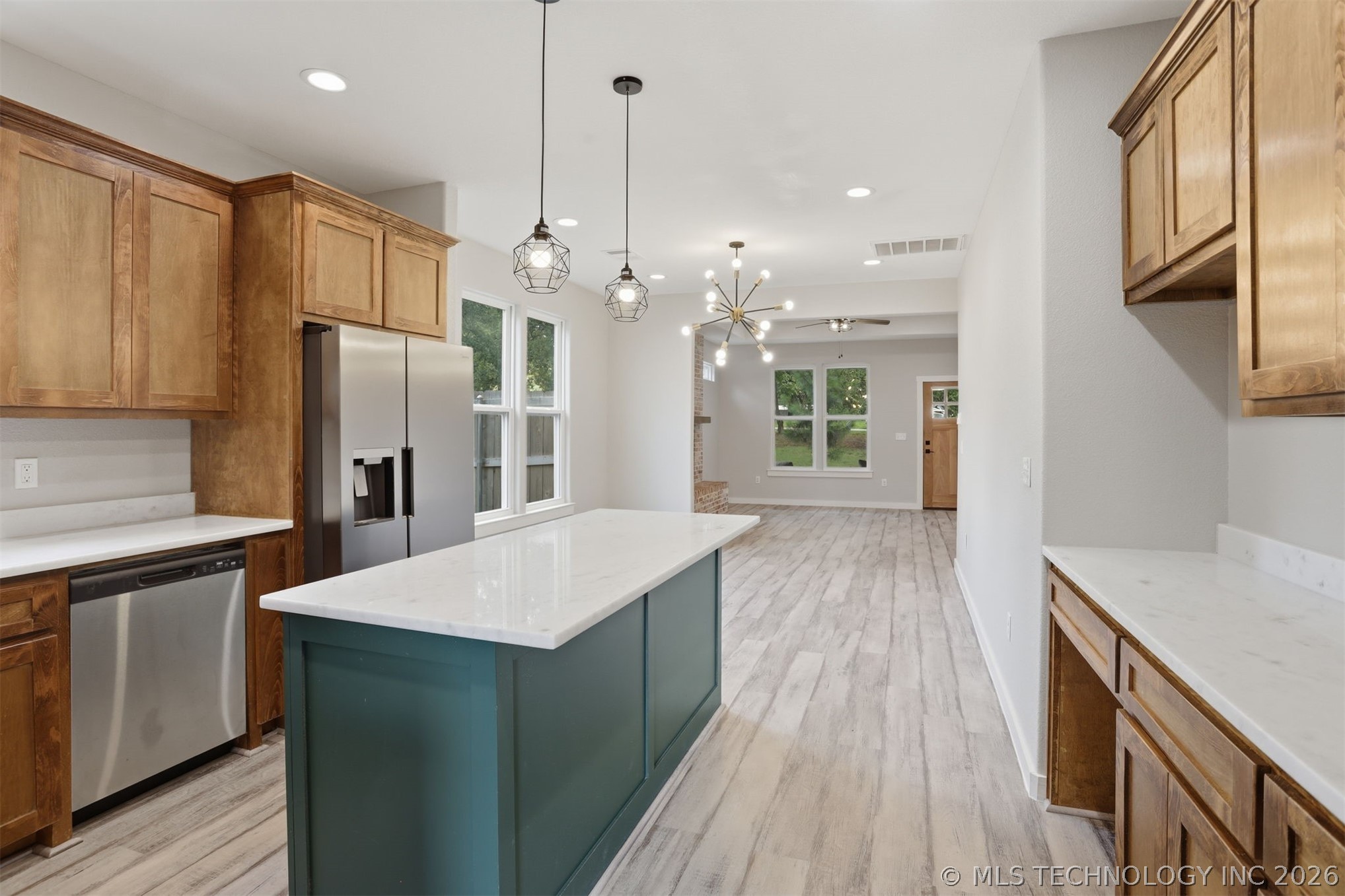 440 W 2nd Street Silo OK 74701