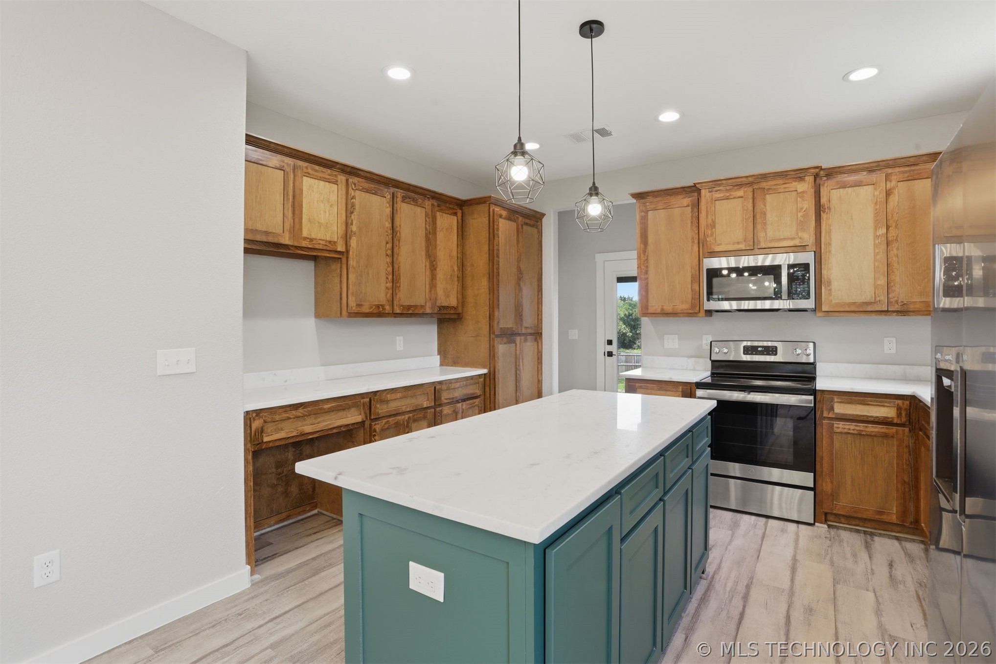 440 W 2nd Street Silo OK 74701