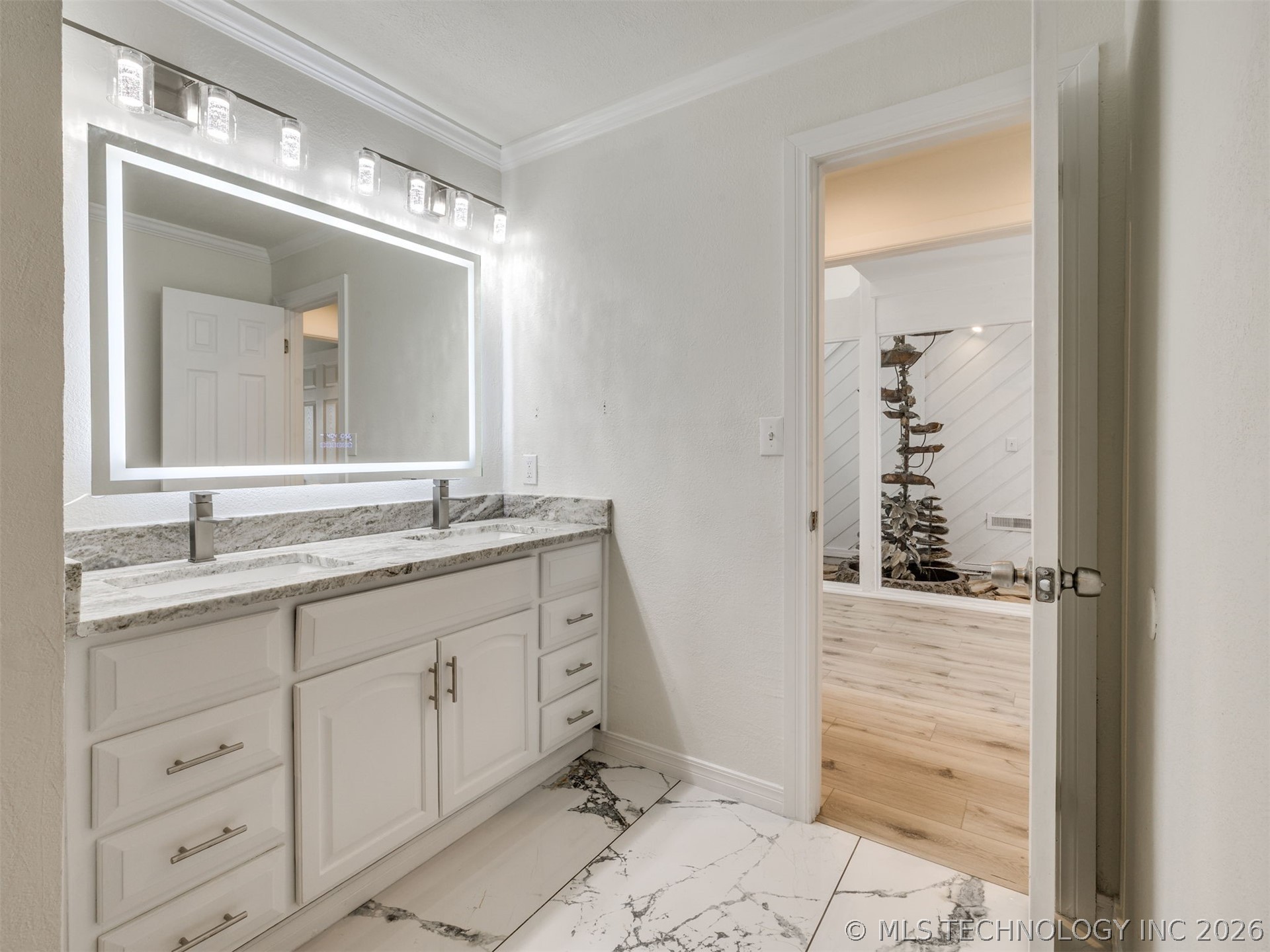 8408 E 64th Place Tulsa OK 74133