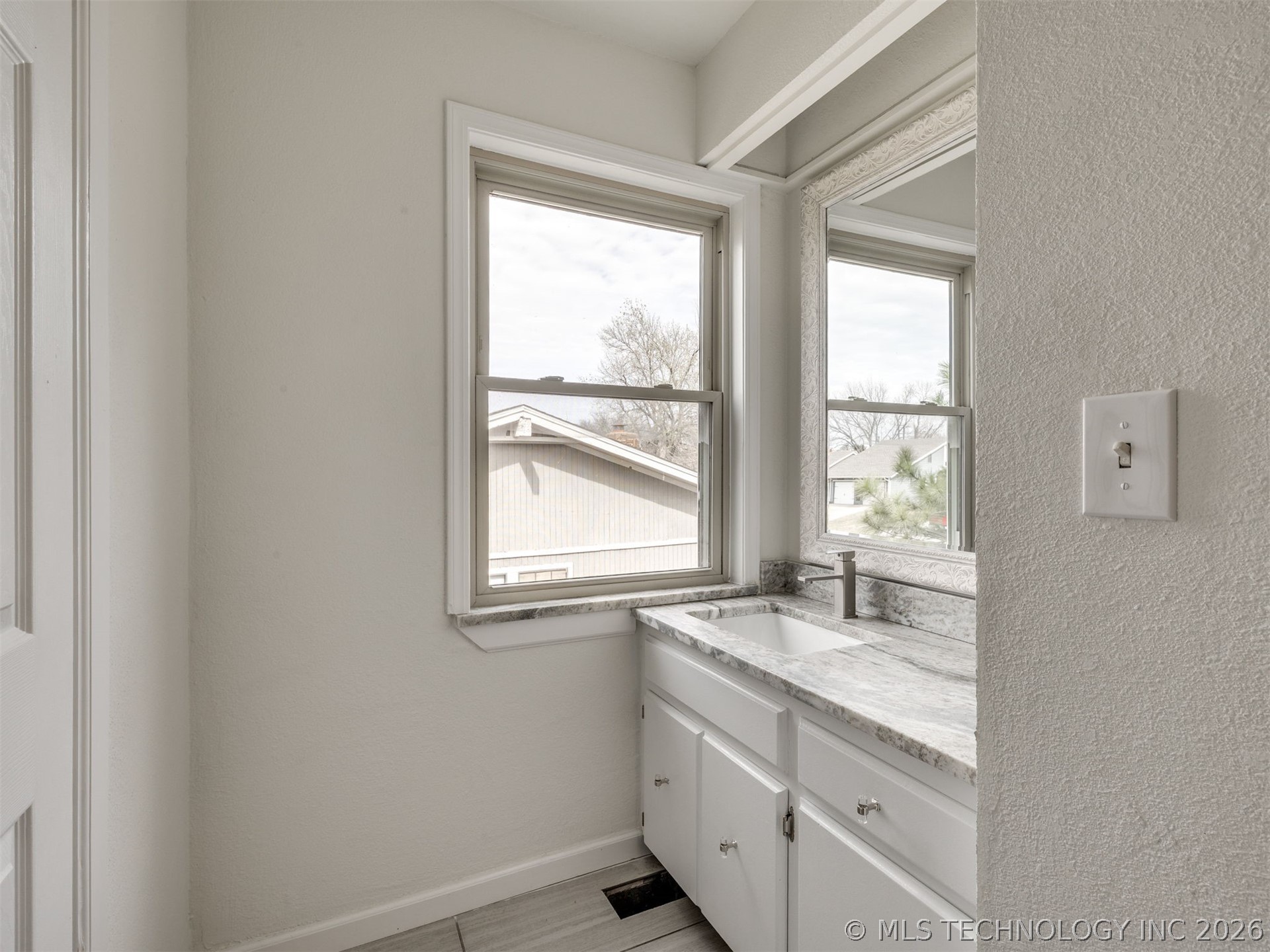 8408 E 64th Place Tulsa OK 74133