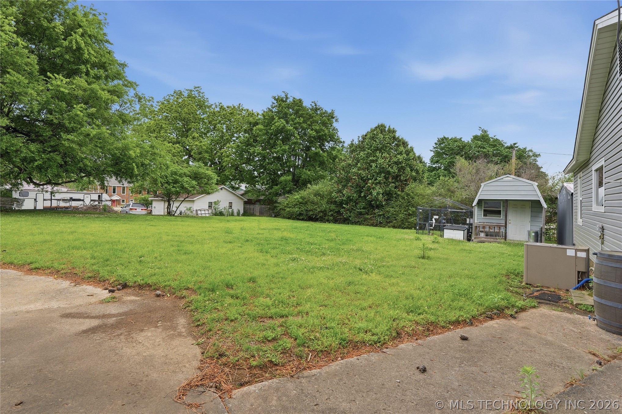 906 1st Street Quinton OK 74561