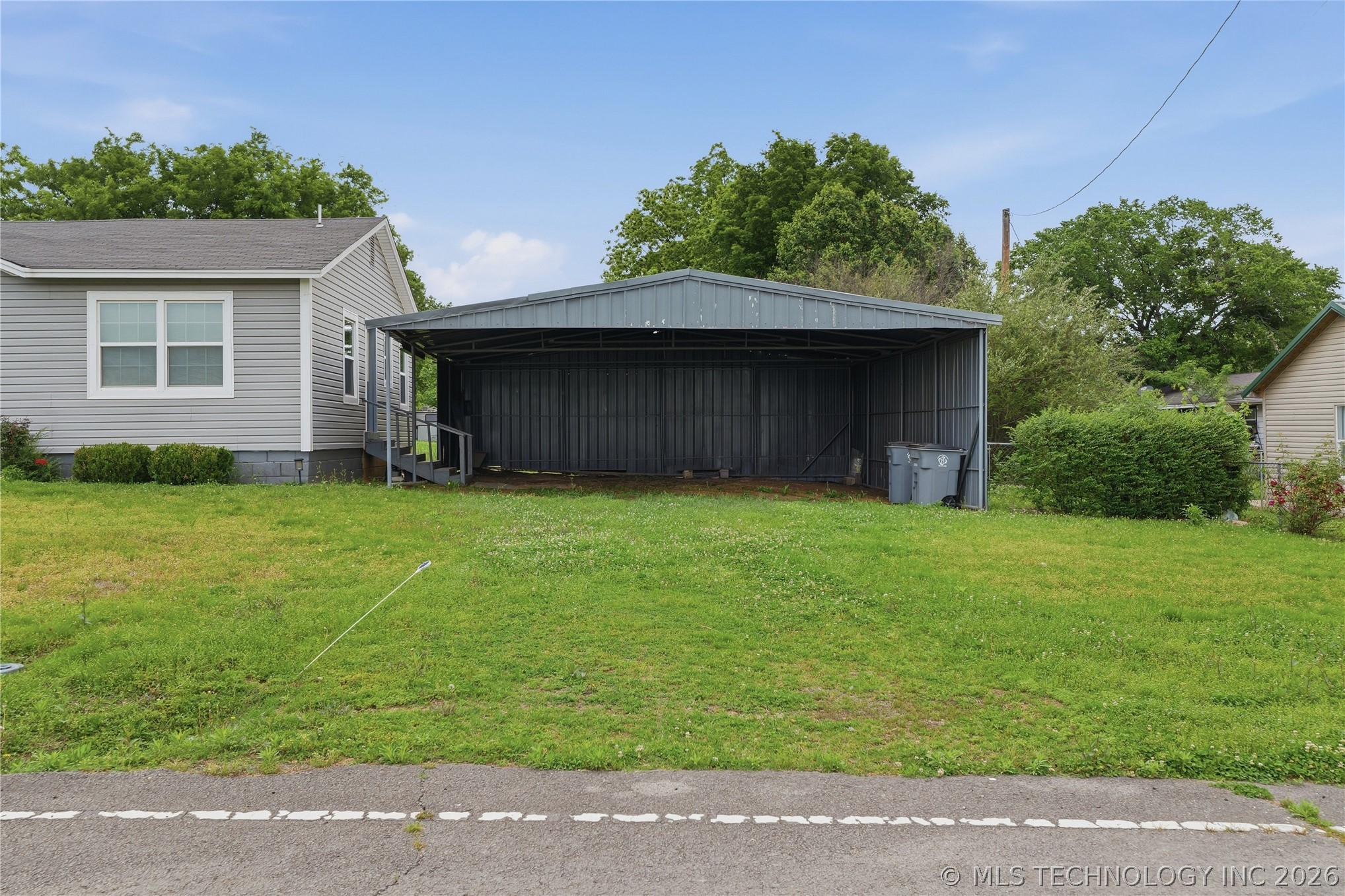 906 1st Street Quinton OK 74561