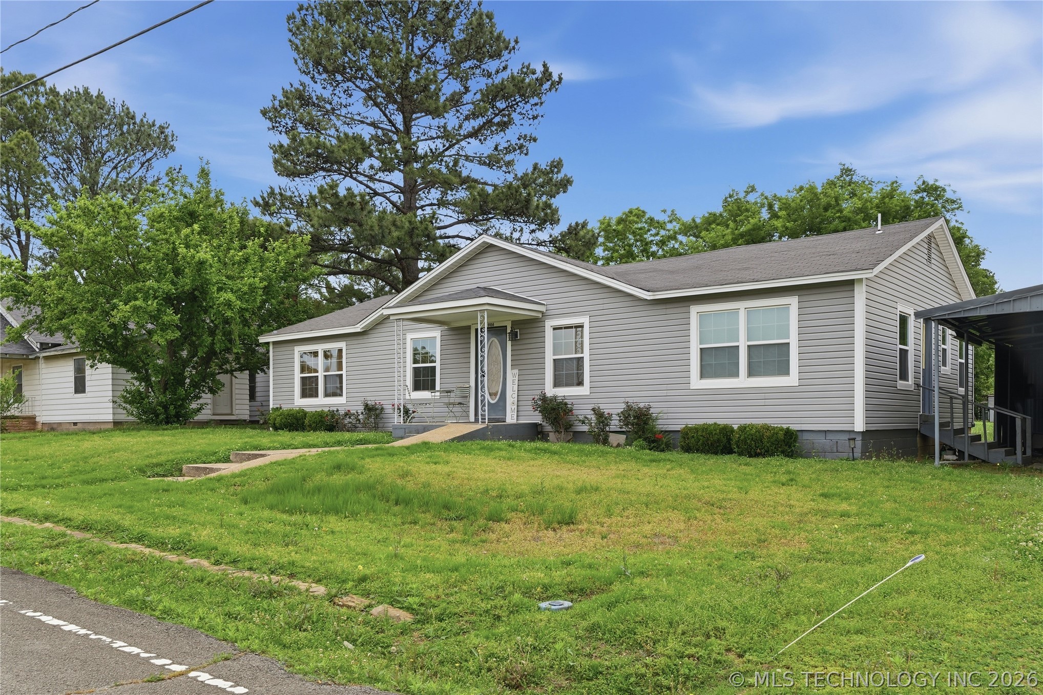 906 1st Street Quinton OK 74561