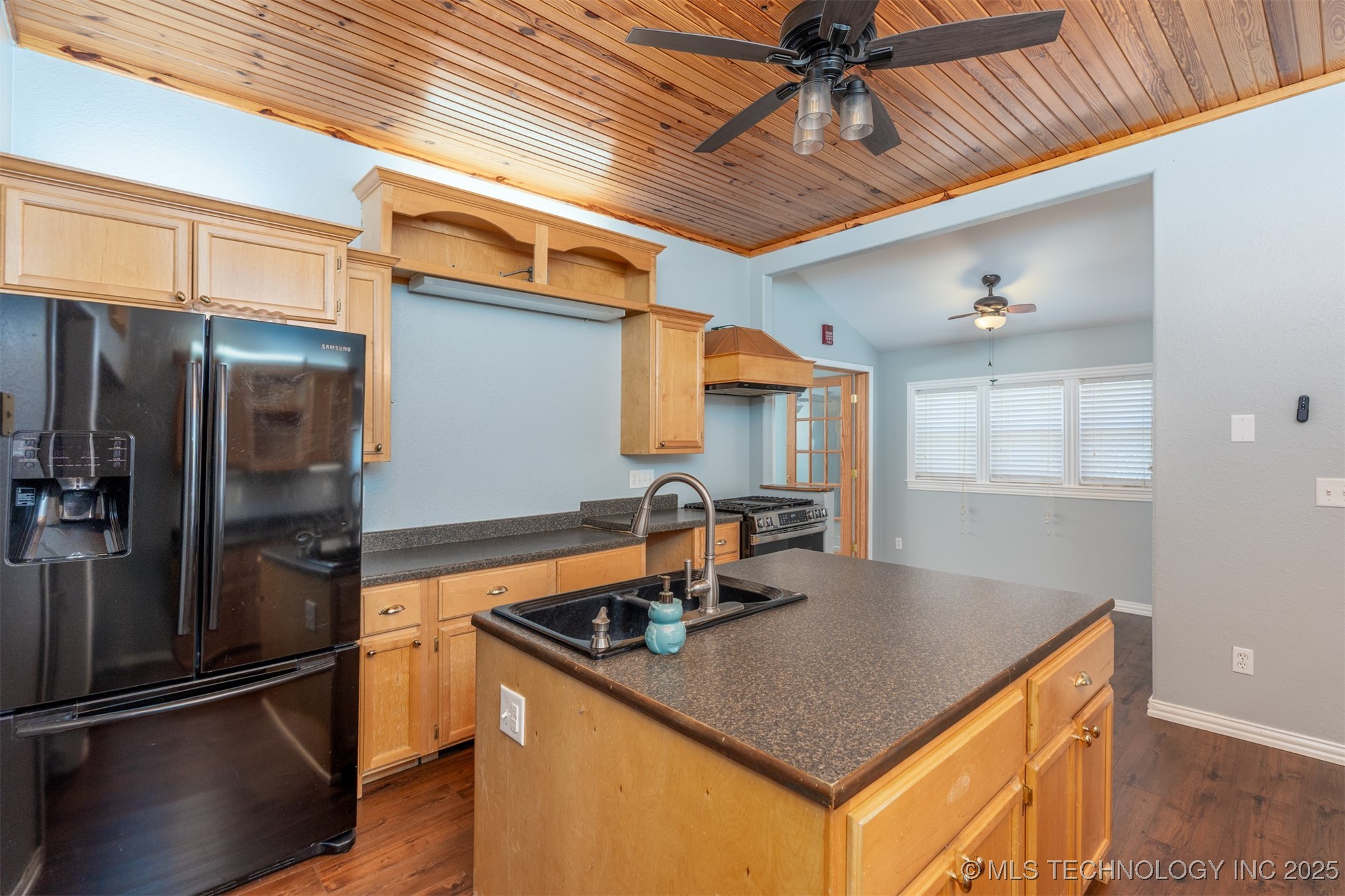 202 S 7th Street Okemah OK 74859