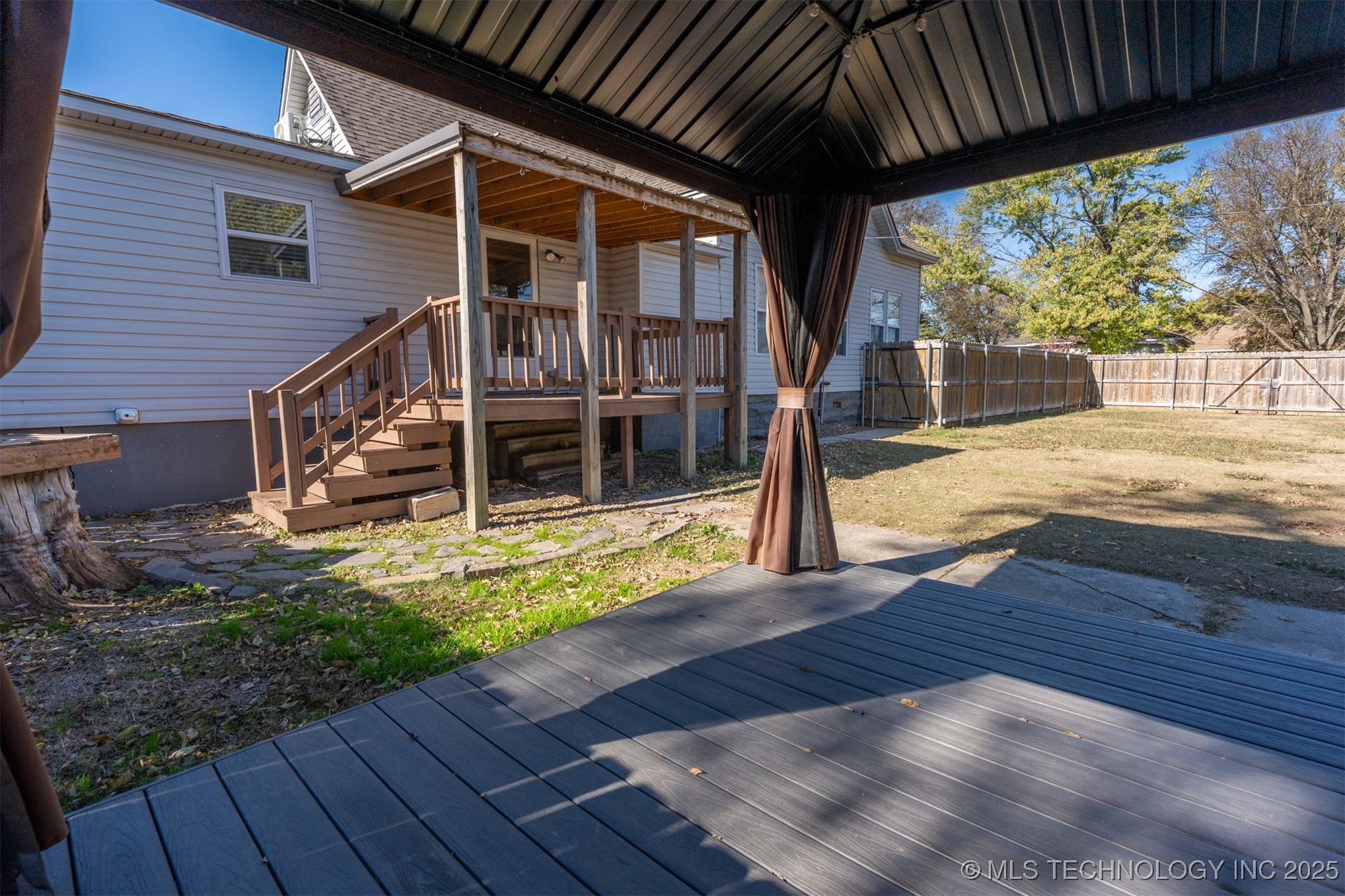 202 S 7th Street Okemah OK 74859