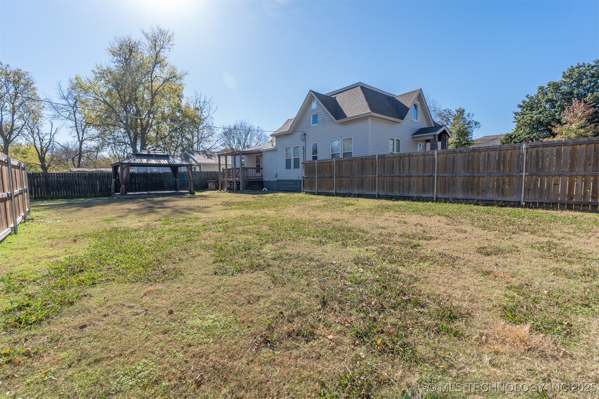 202 S 7th Street Okemah OK 74859