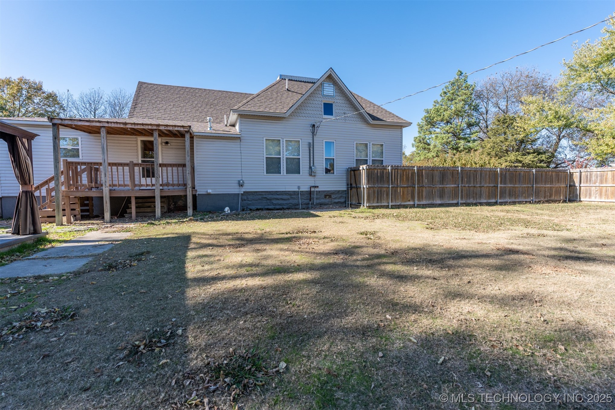 202 S 7th Street Okemah OK 74859
