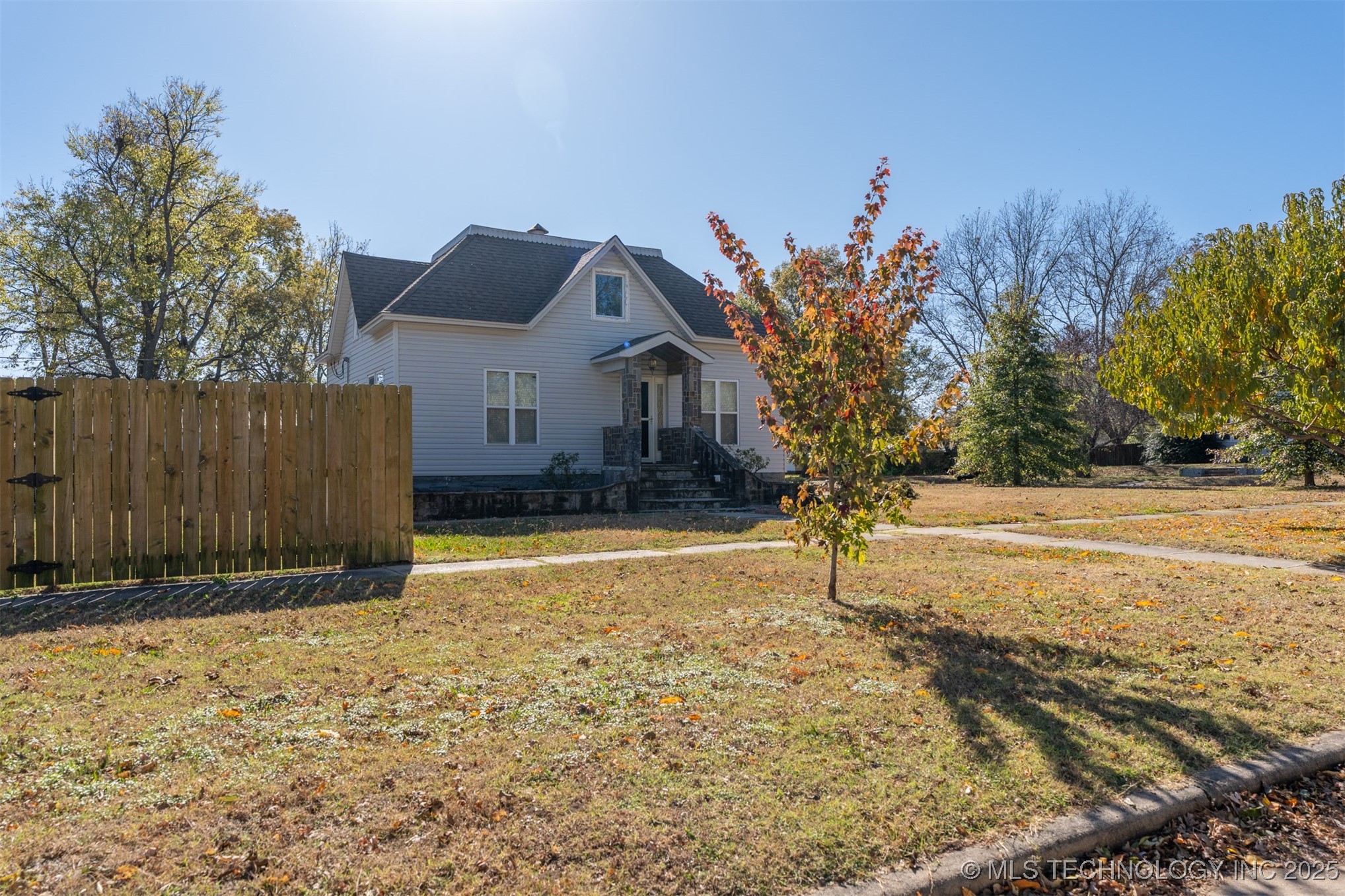 202 S 7th Street Okemah OK 74859
