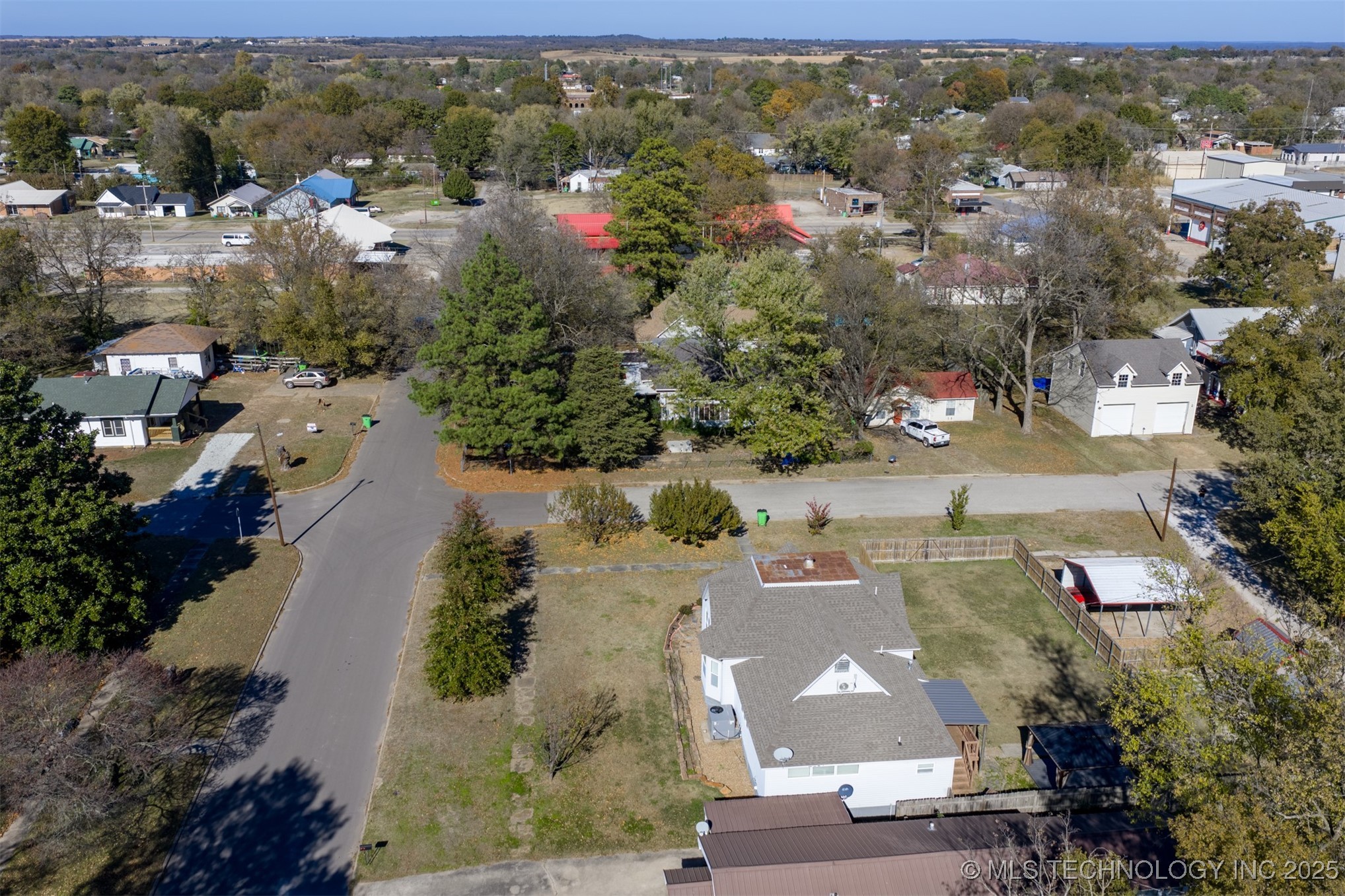 202 S 7th Street Okemah OK 74859