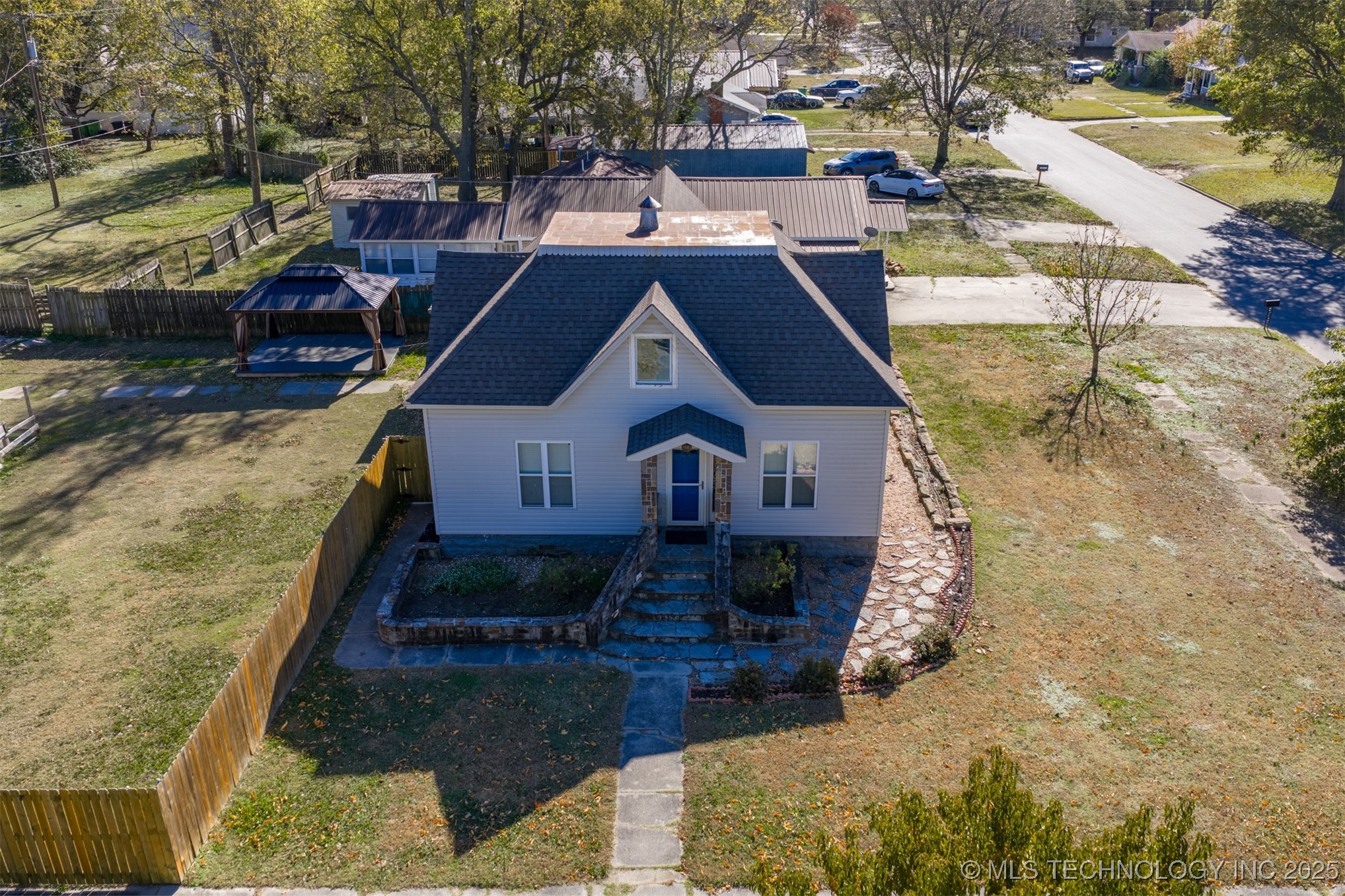 202 S 7th Street Okemah OK 74859