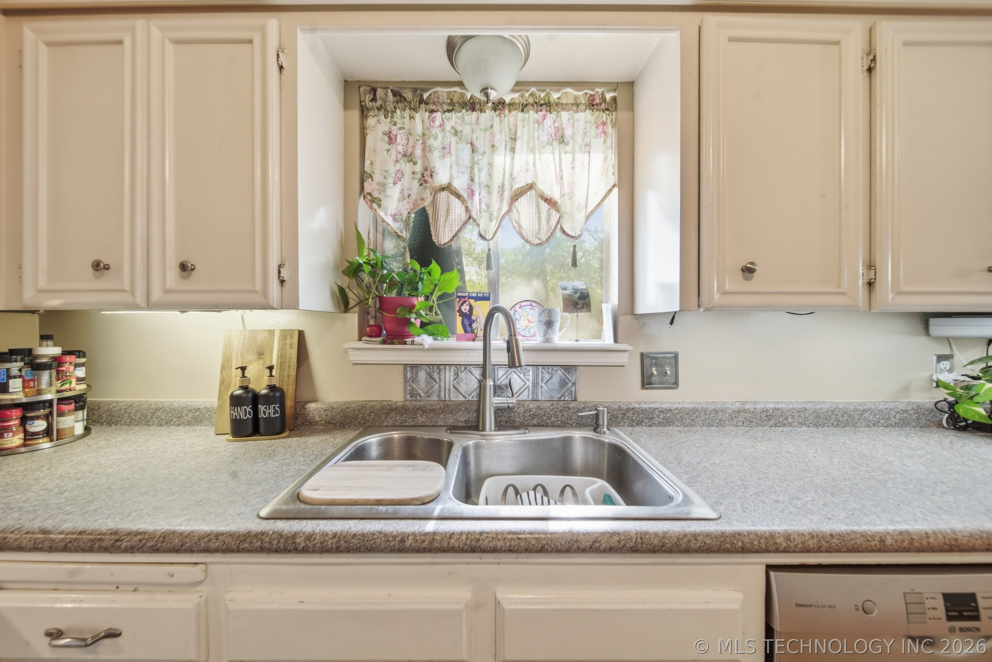 2419 S 104th Eastavenue Tulsa OK 74129