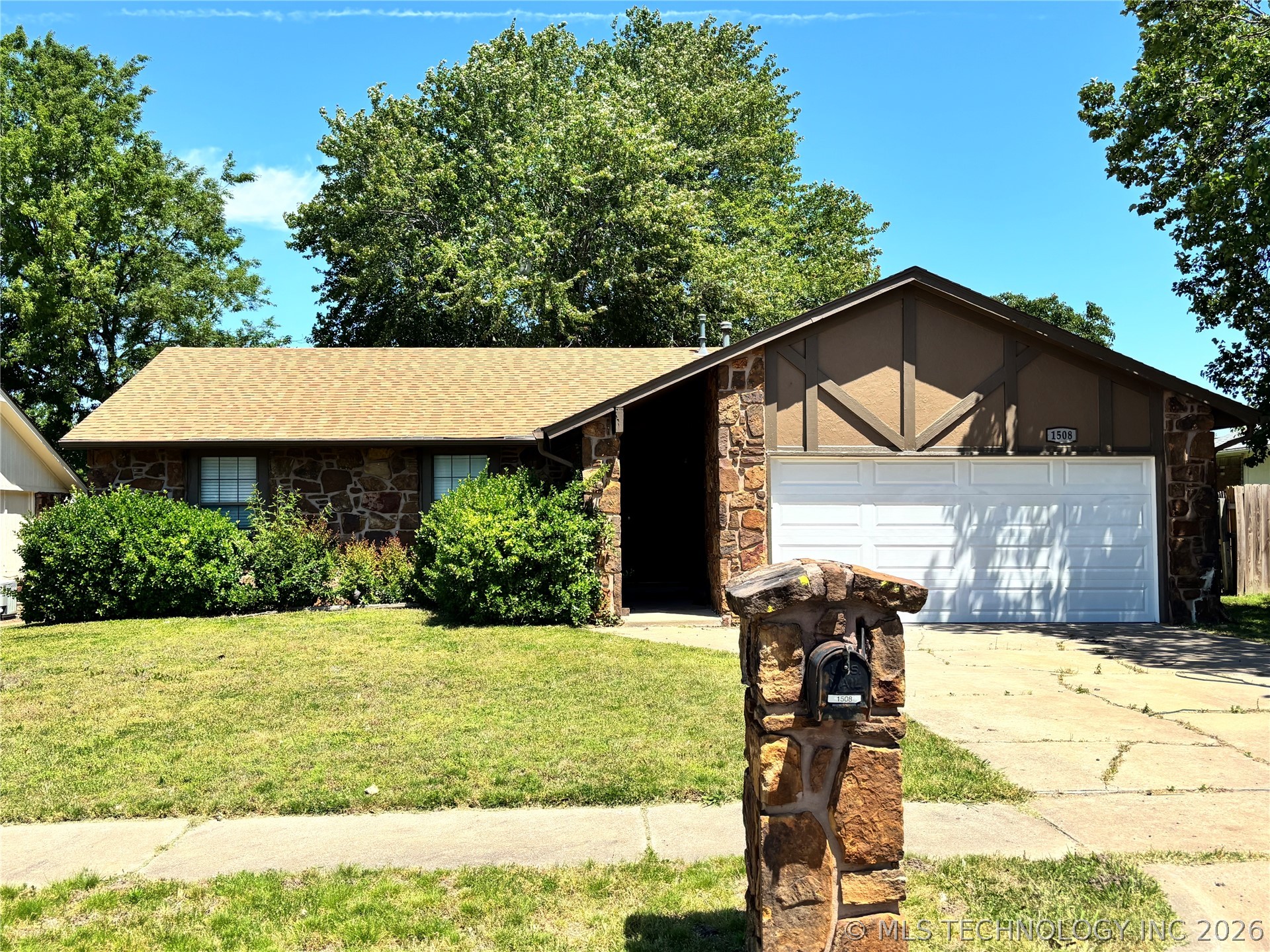 1508 W Honolulu Street Broken Arrow OK 74012