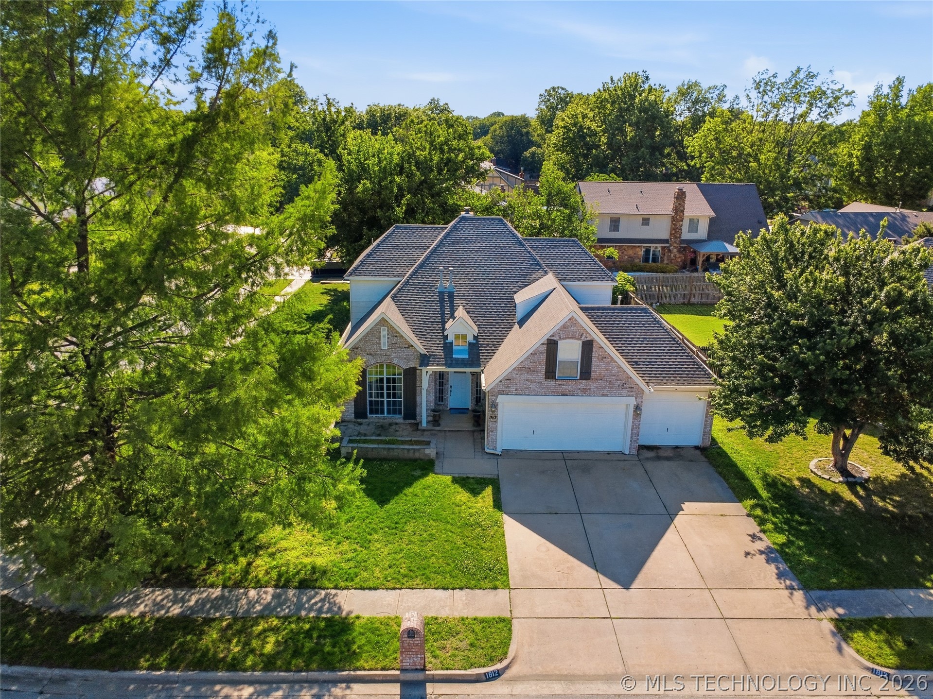 1812 S Dogwood Place Broken Arrow OK 74012