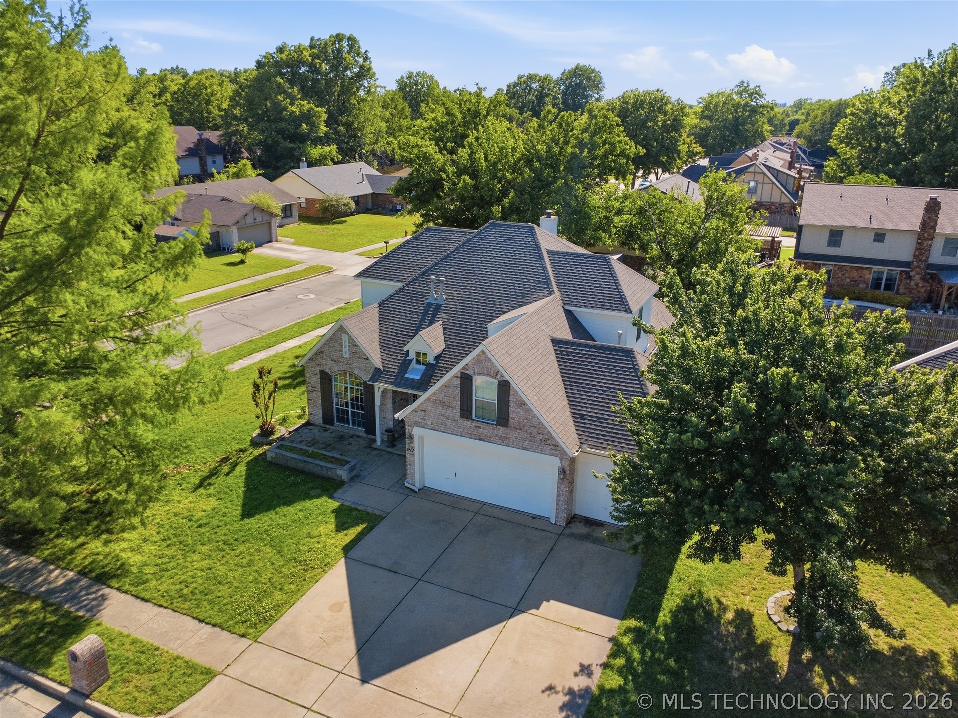 1812 S Dogwood Place Broken Arrow OK 74012