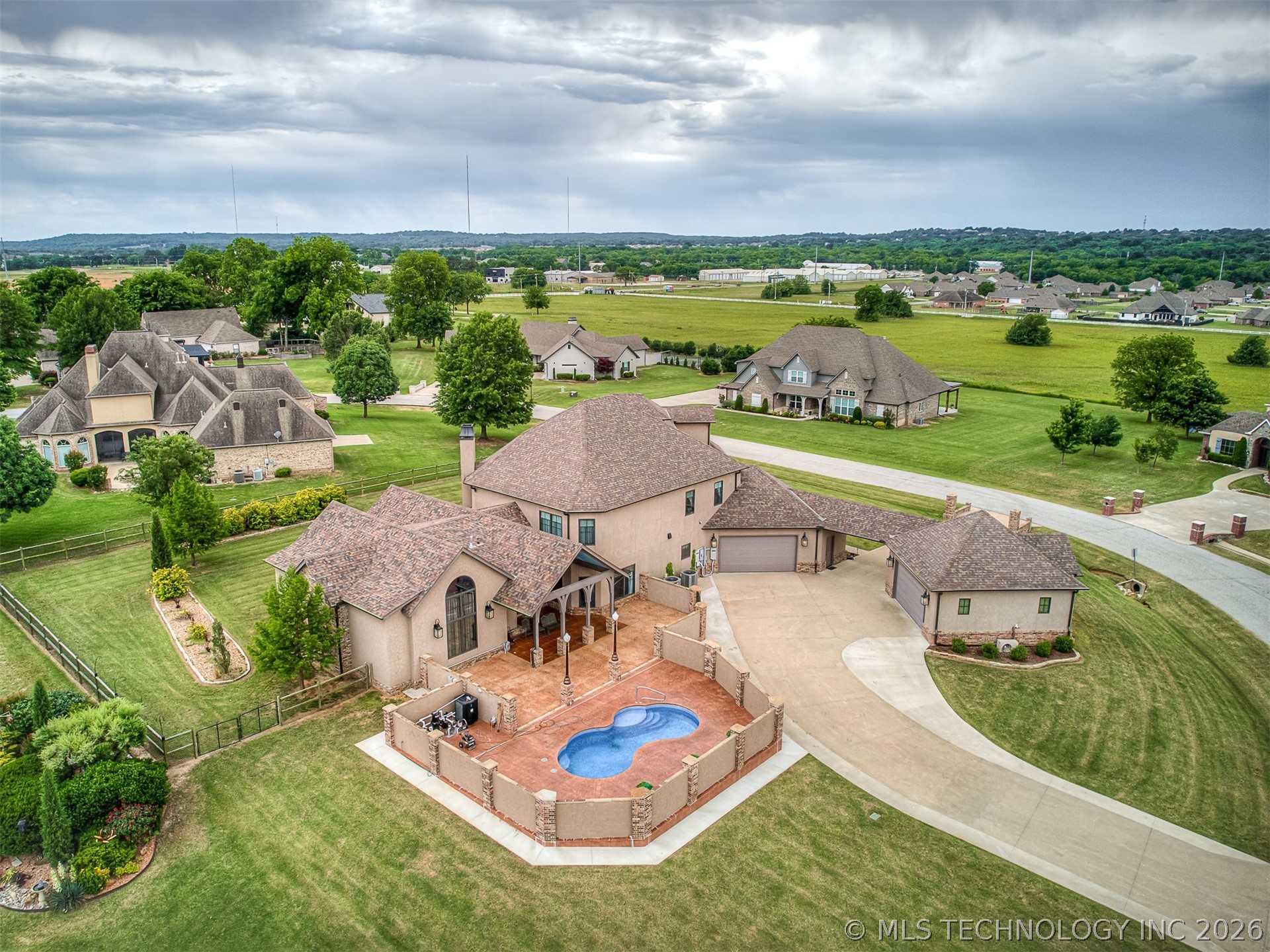 6908 S 310th Avenue Broken Arrow OK 74014