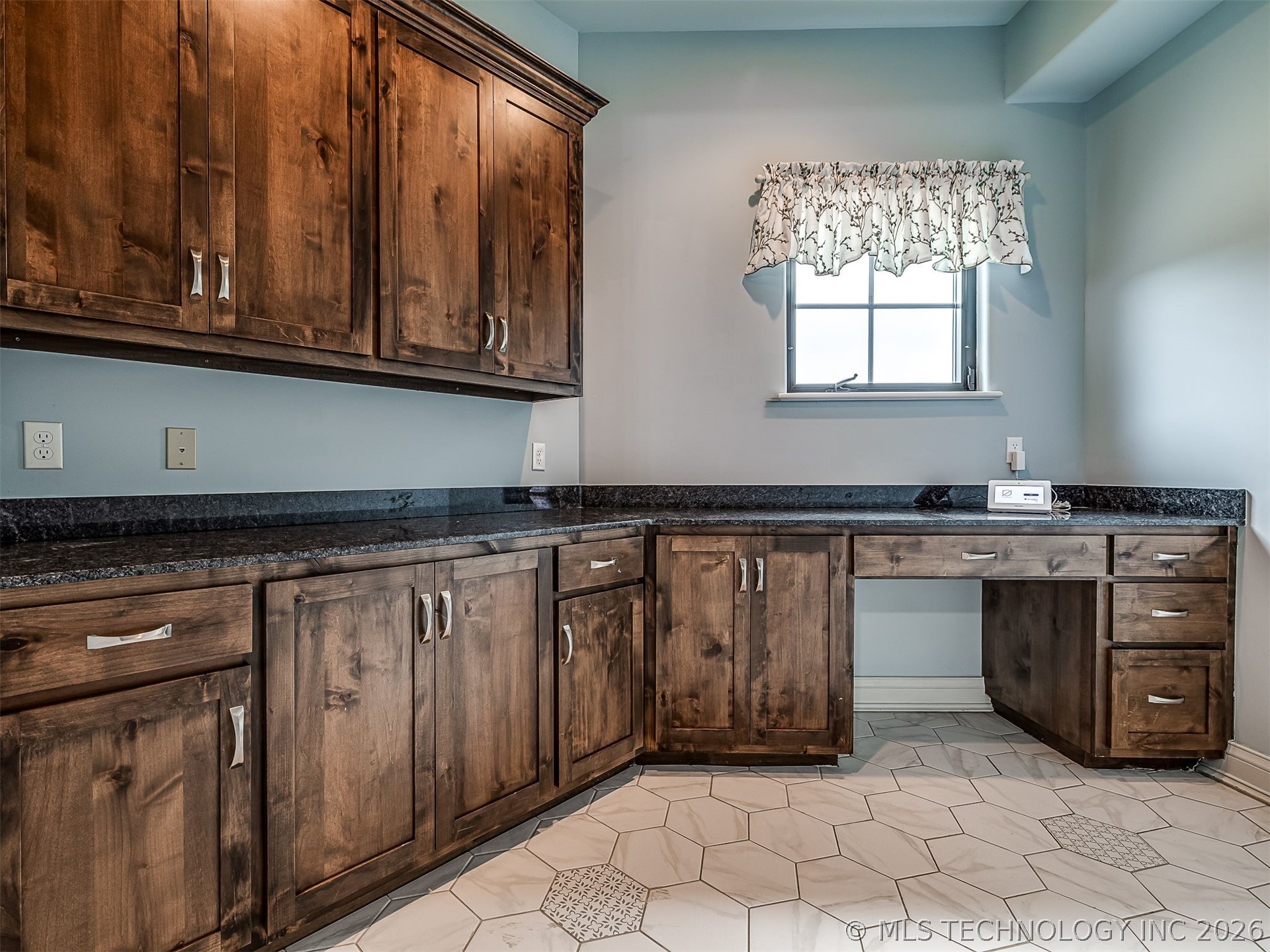 6908 S 310th Avenue Broken Arrow OK 74014