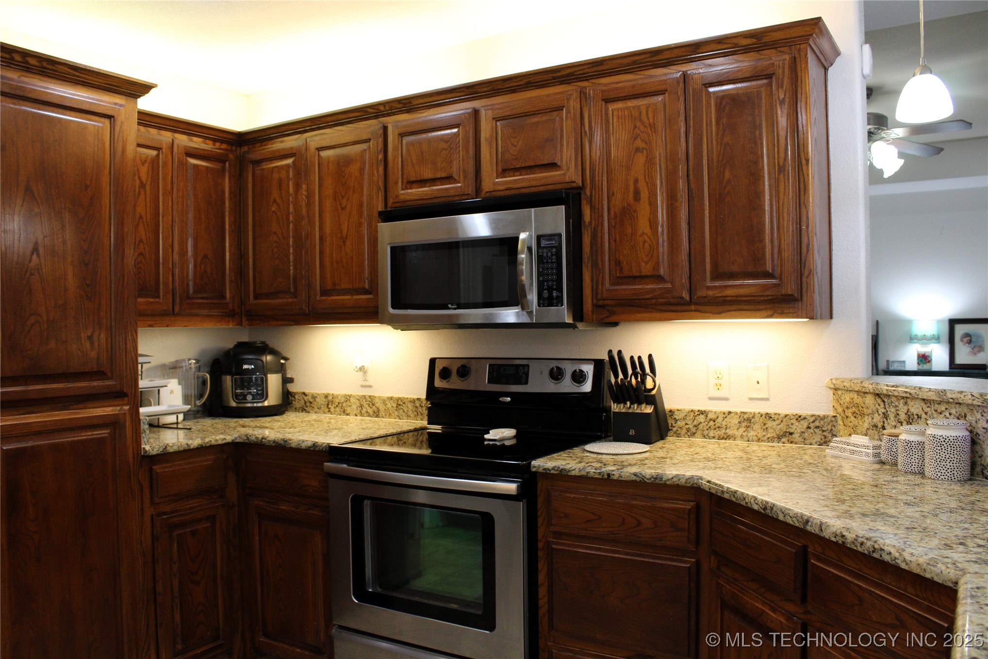 908 N 3rd Calera OK 74730