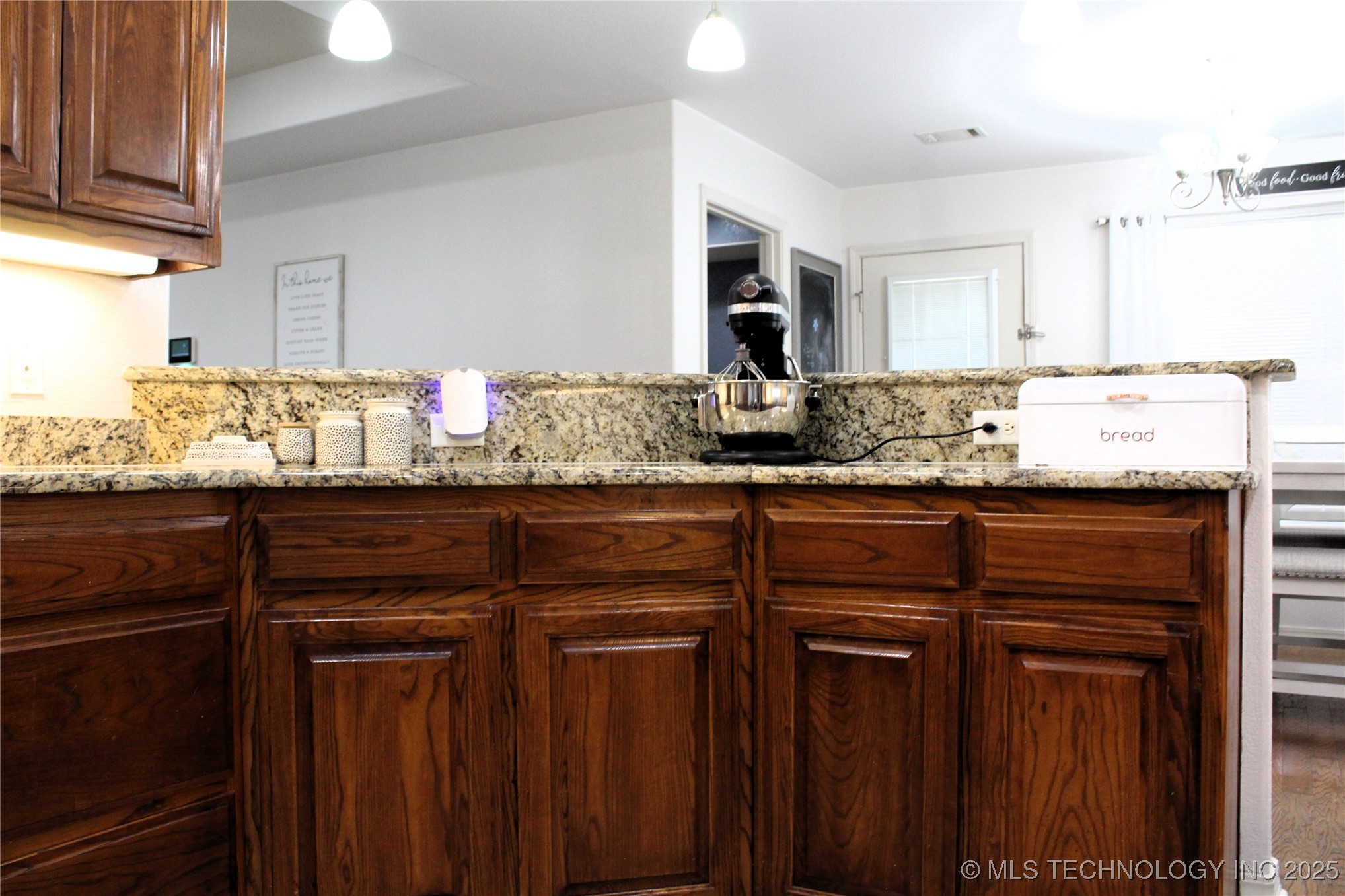 908 N 3rd Calera OK 74730
