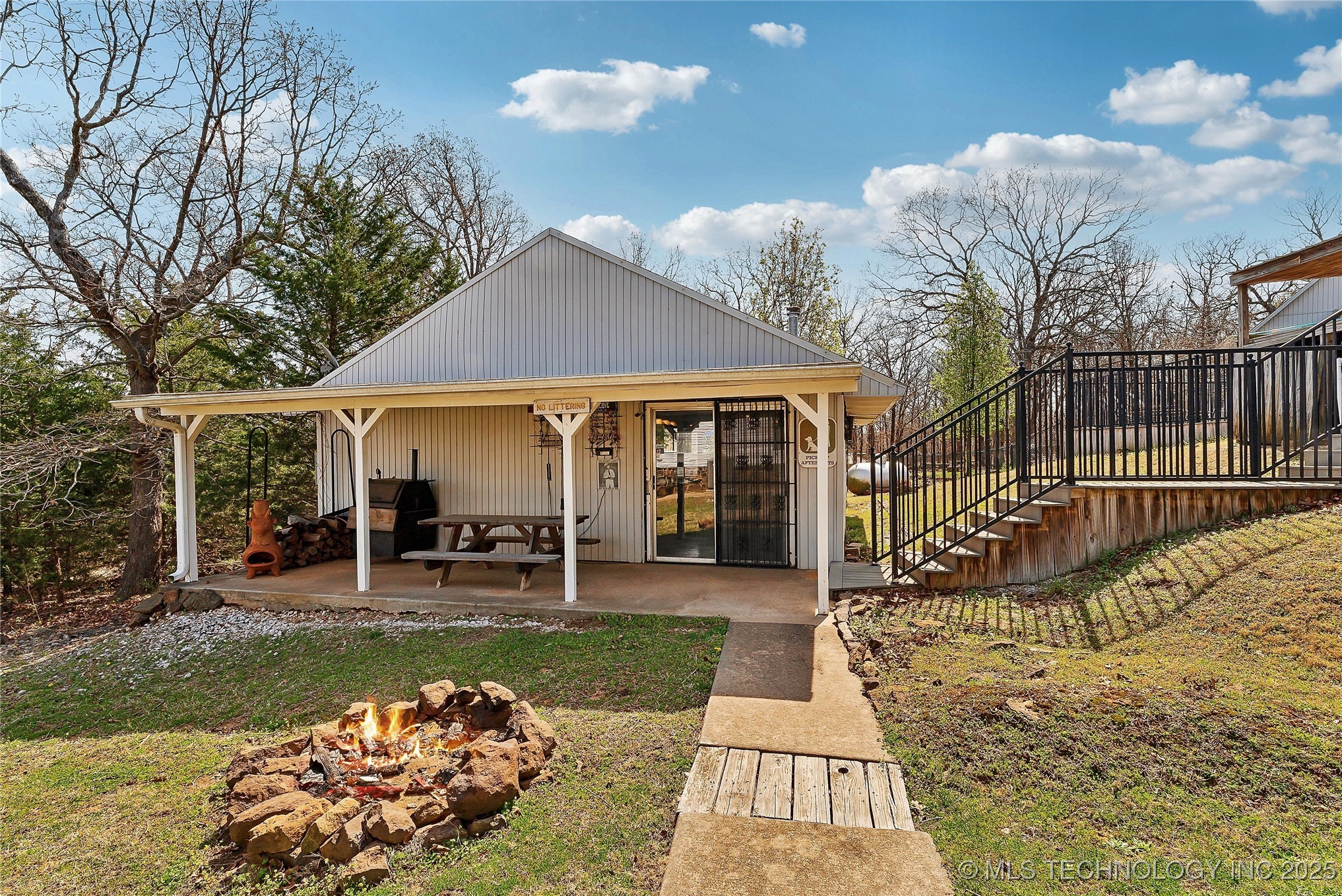 20136 W Chicken Creek Road Cookson OK 74427