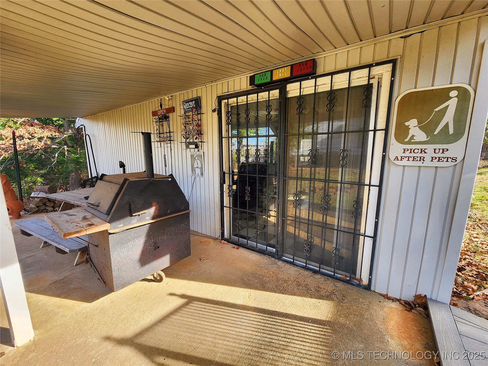 20136 W Chicken Creek Road Cookson OK 74427