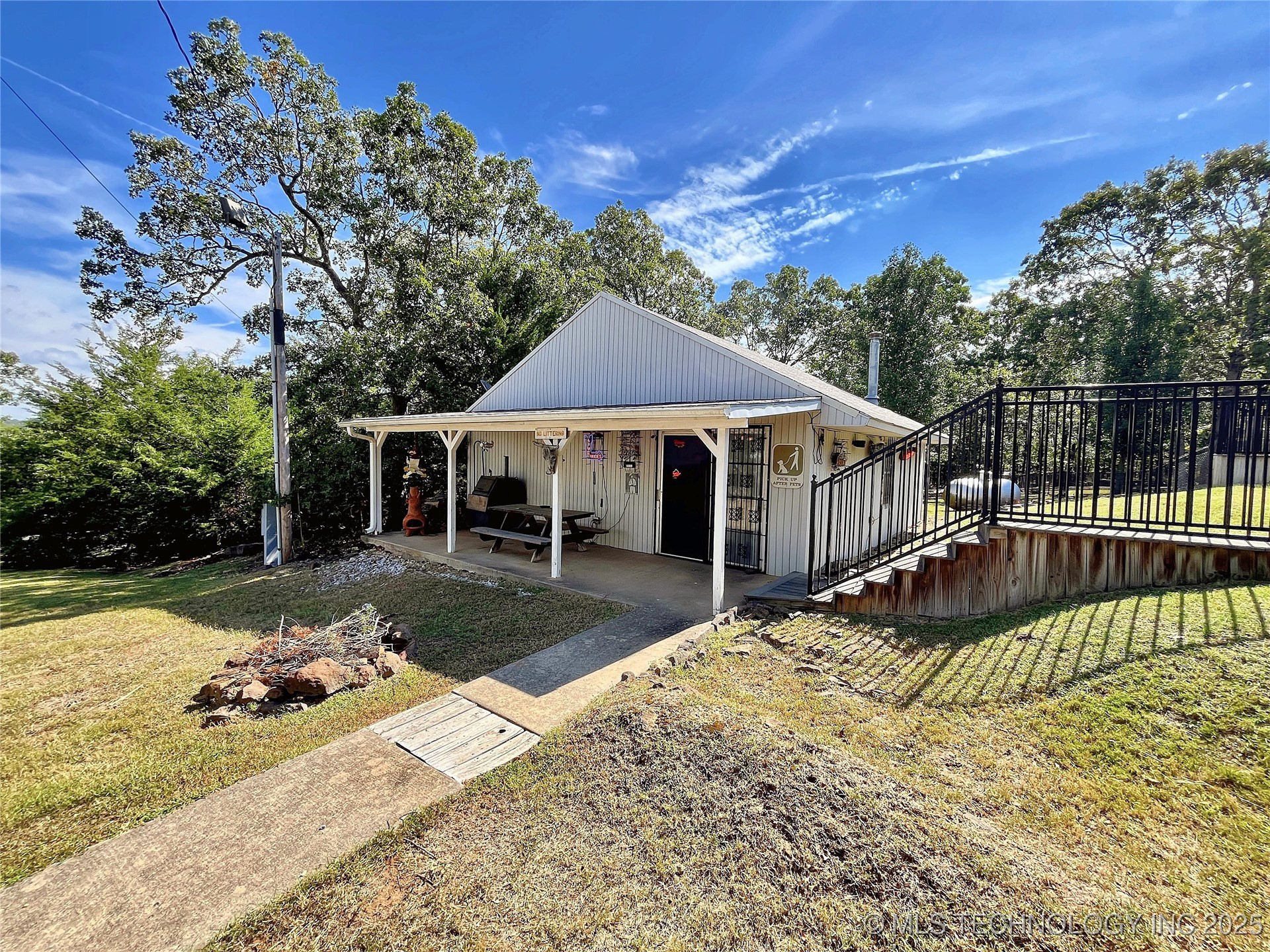 20136 W Chicken Creek Road Cookson OK 74427