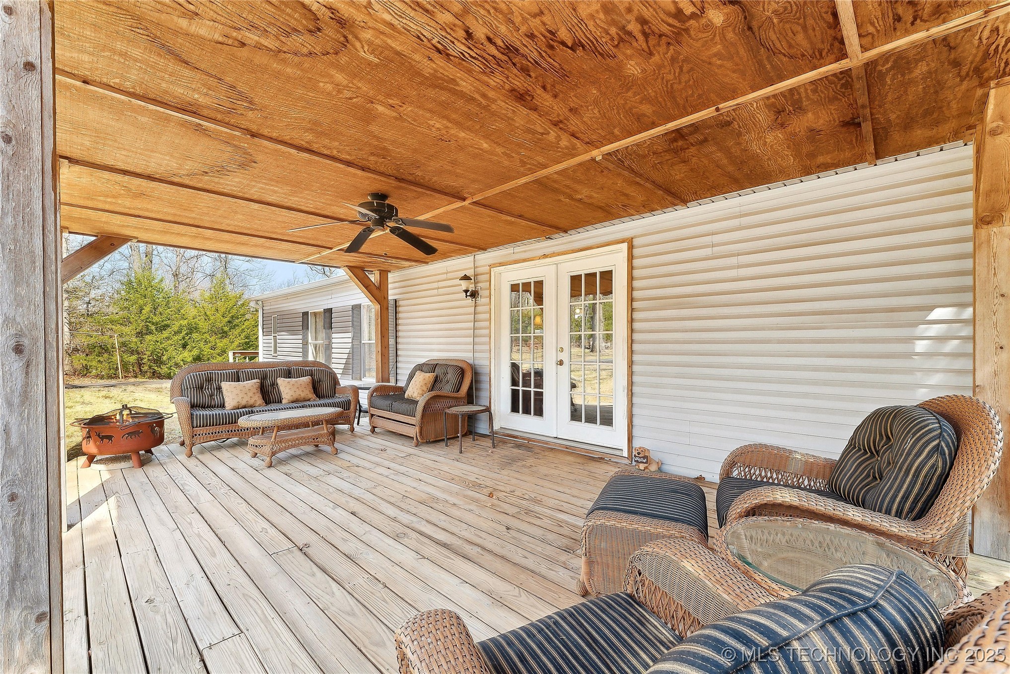 20136 W Chicken Creek Road Cookson OK 74427