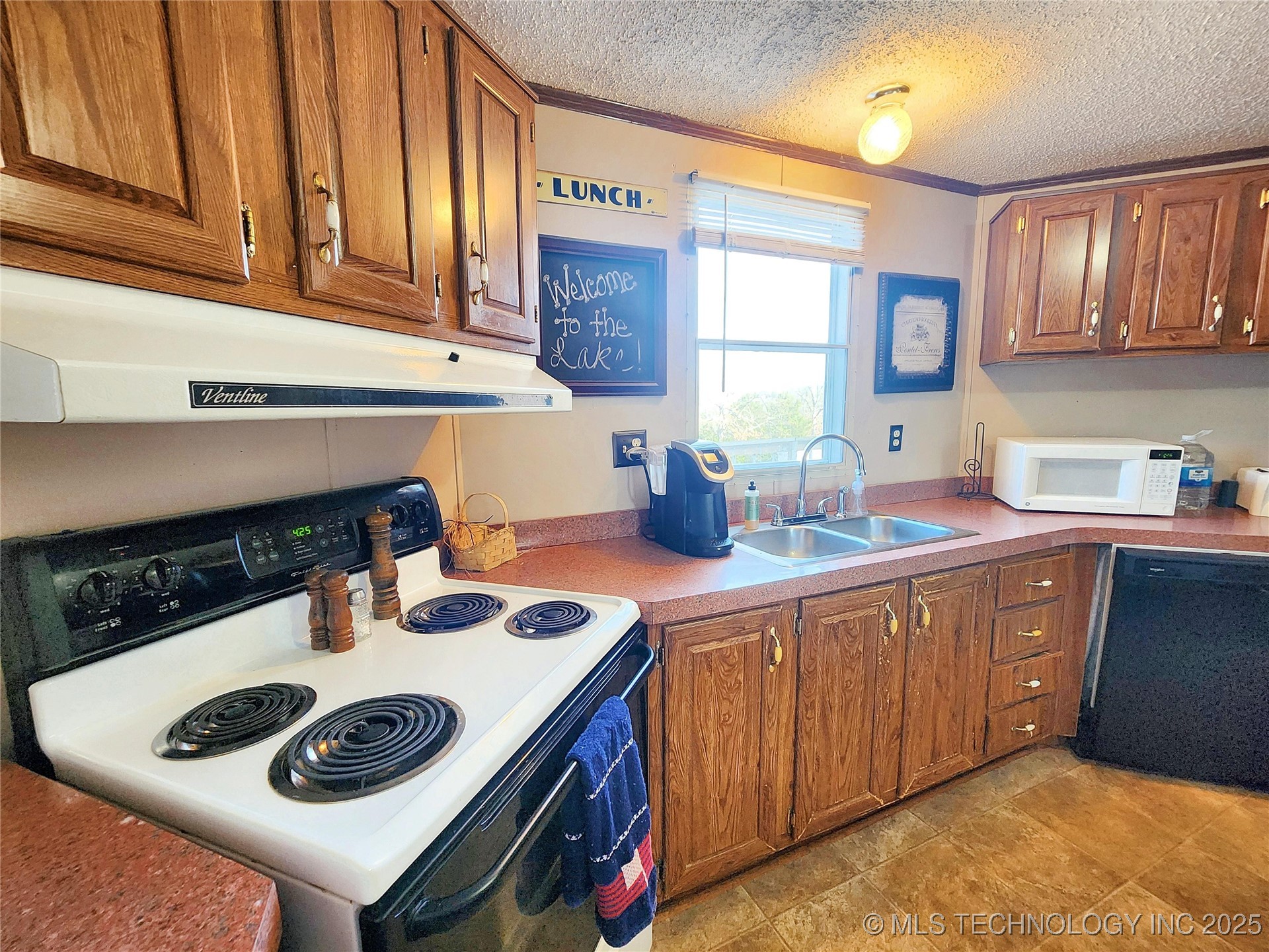 20136 W Chicken Creek Road Cookson OK 74427