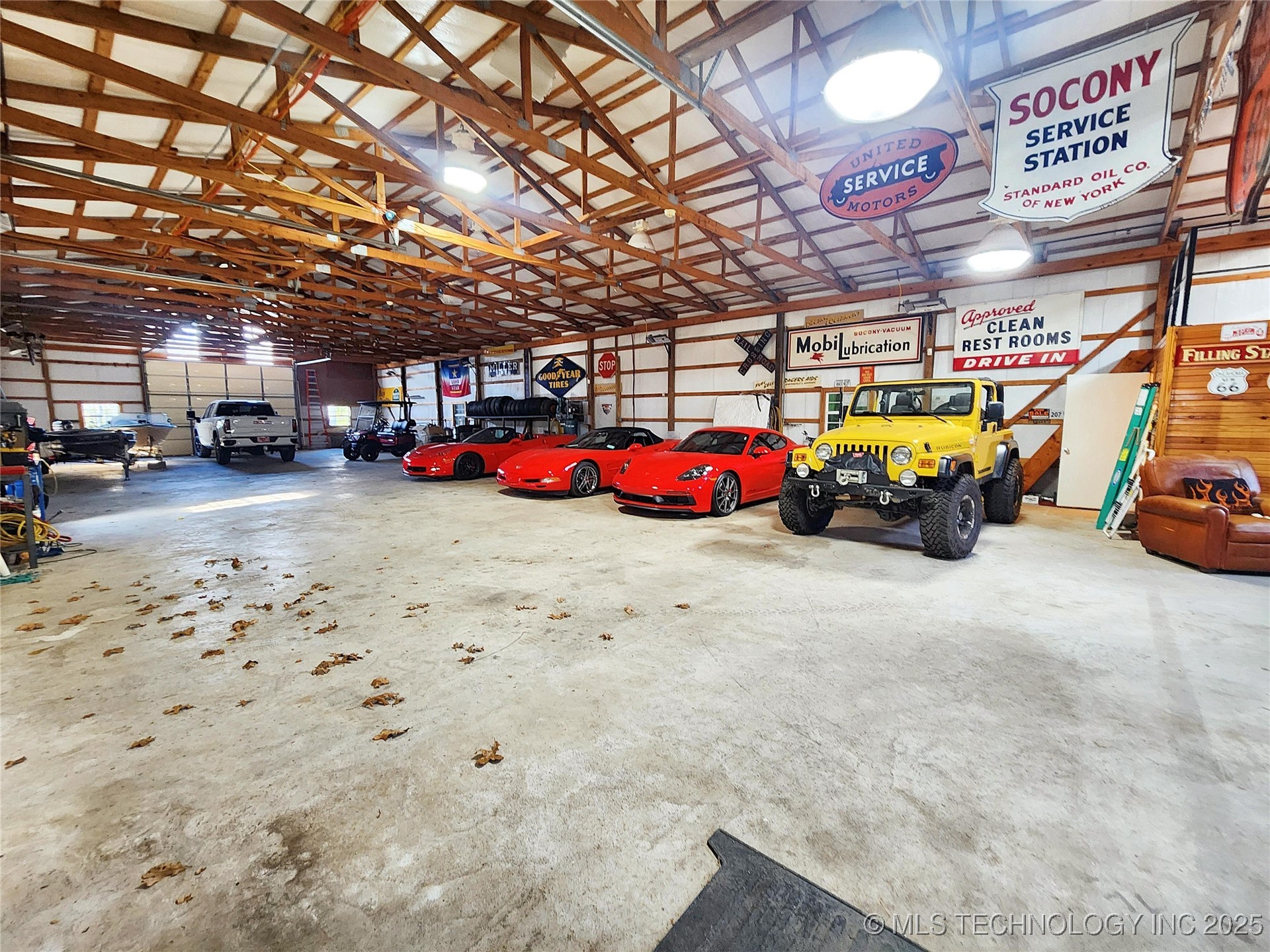 20136 W Chicken Creek Road Cookson OK 74427