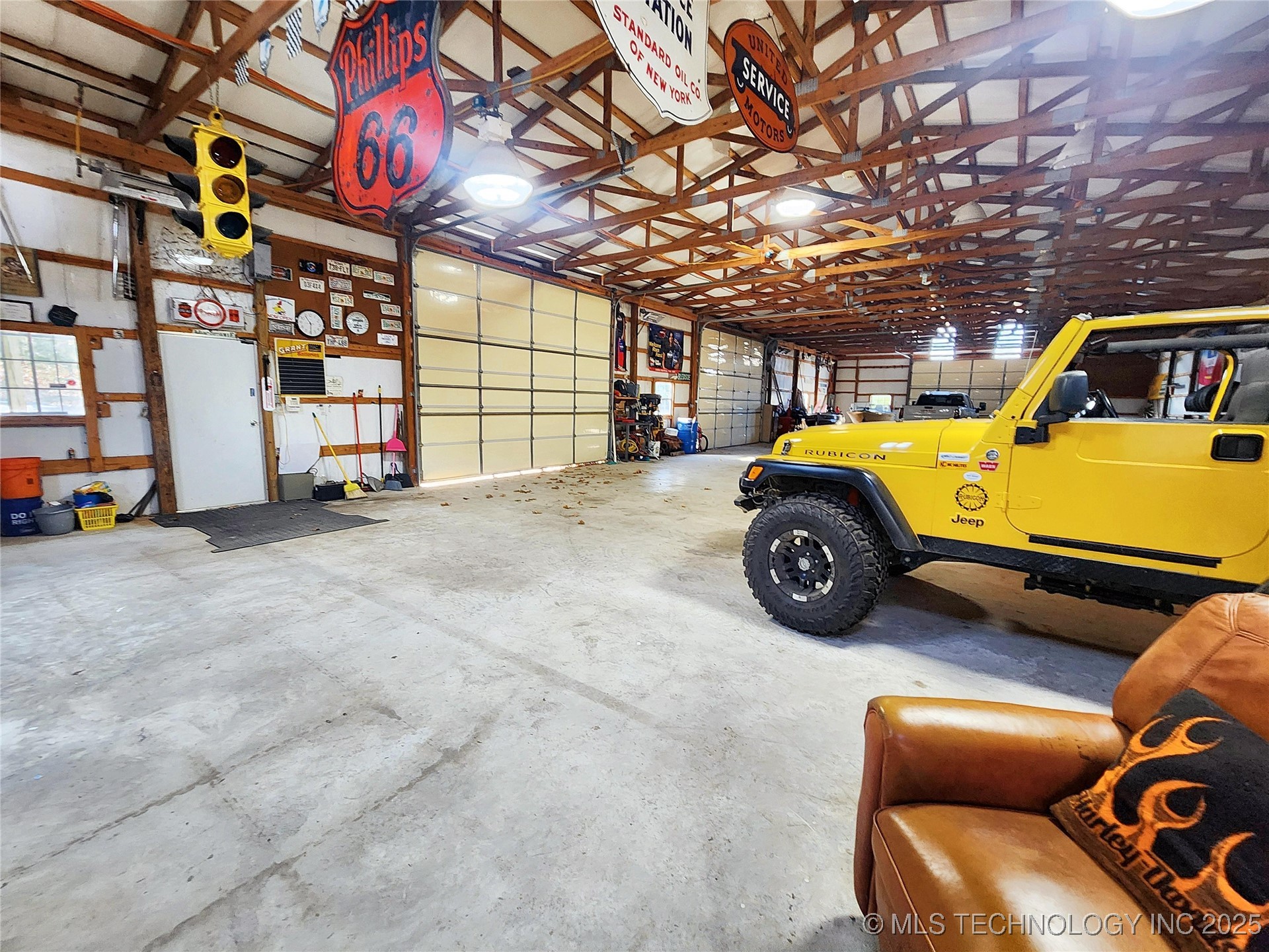 20136 W Chicken Creek Road Cookson OK 74427