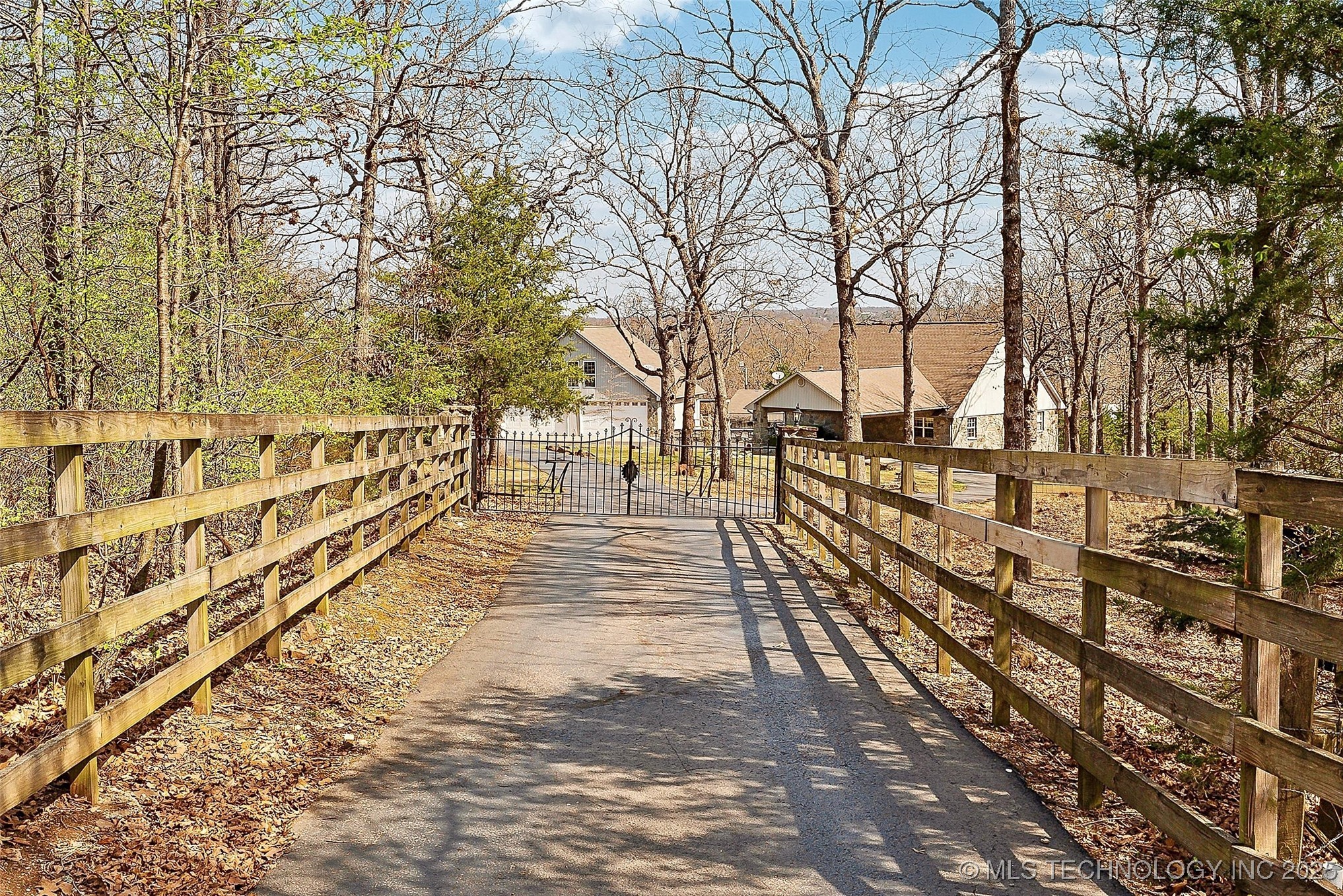 20136 W Chicken Creek Road Cookson OK 74427